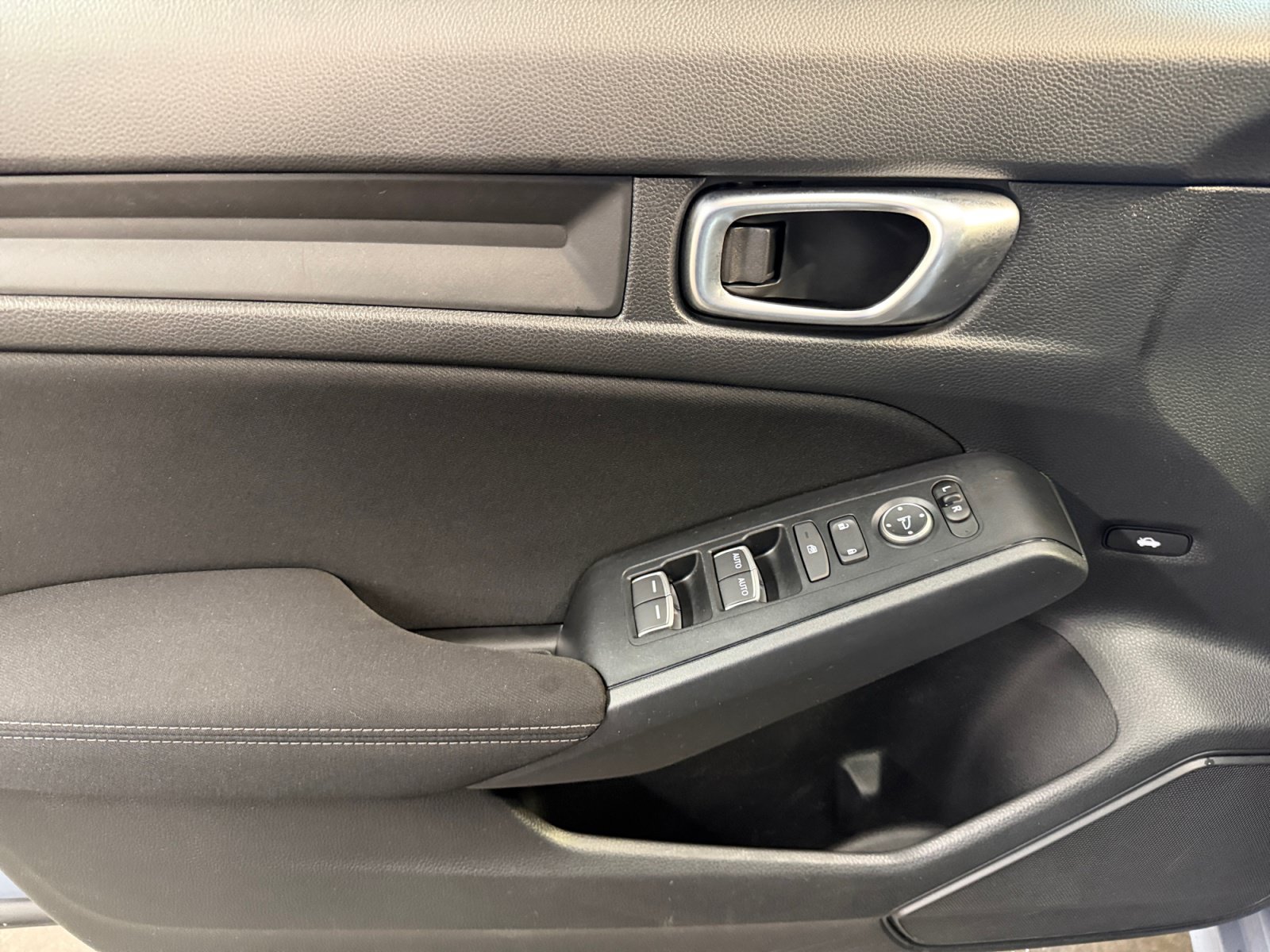 2024 Honda Civic Sport - Photo 25