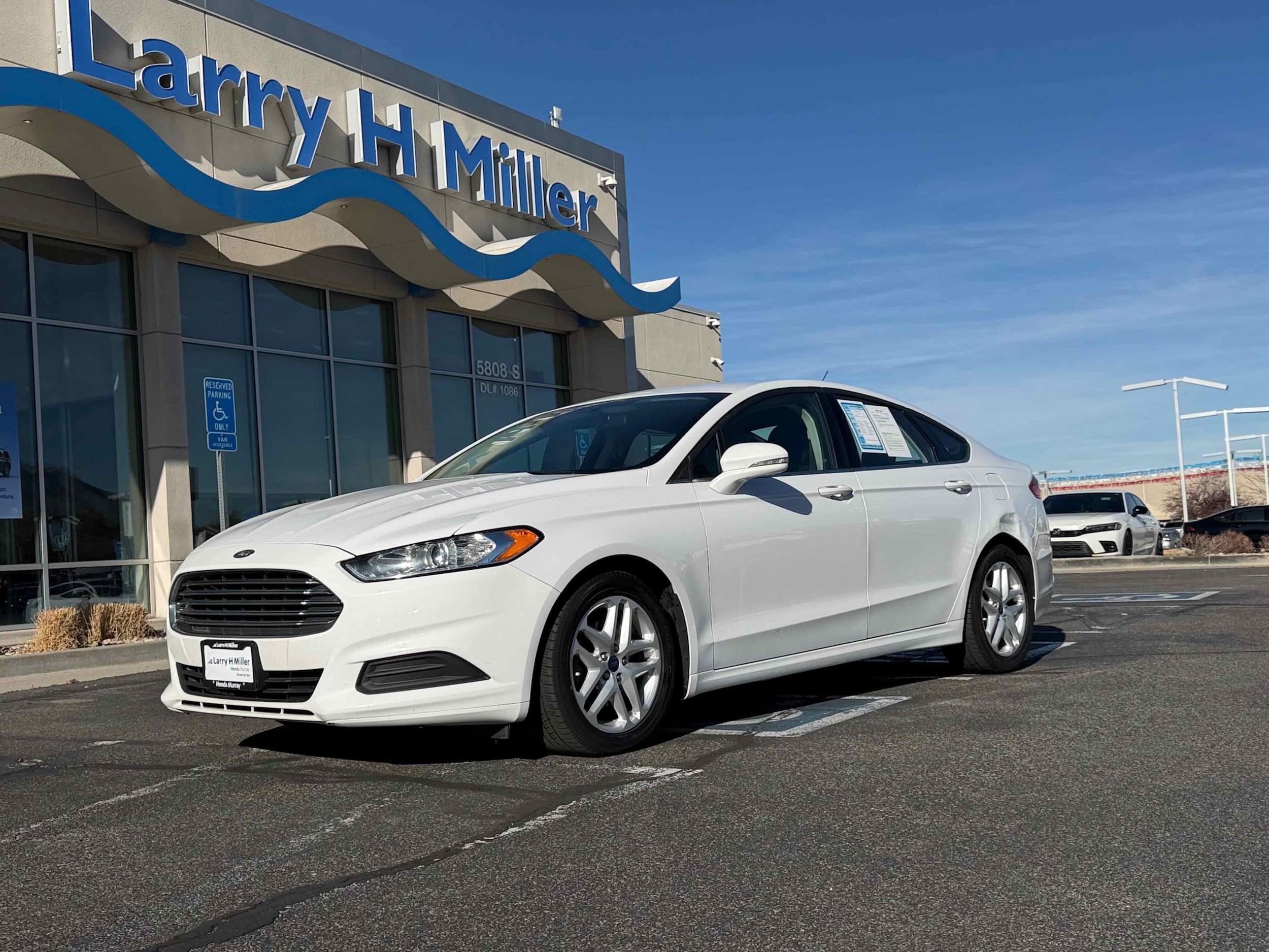 2016 Ford Fusion SE's photo