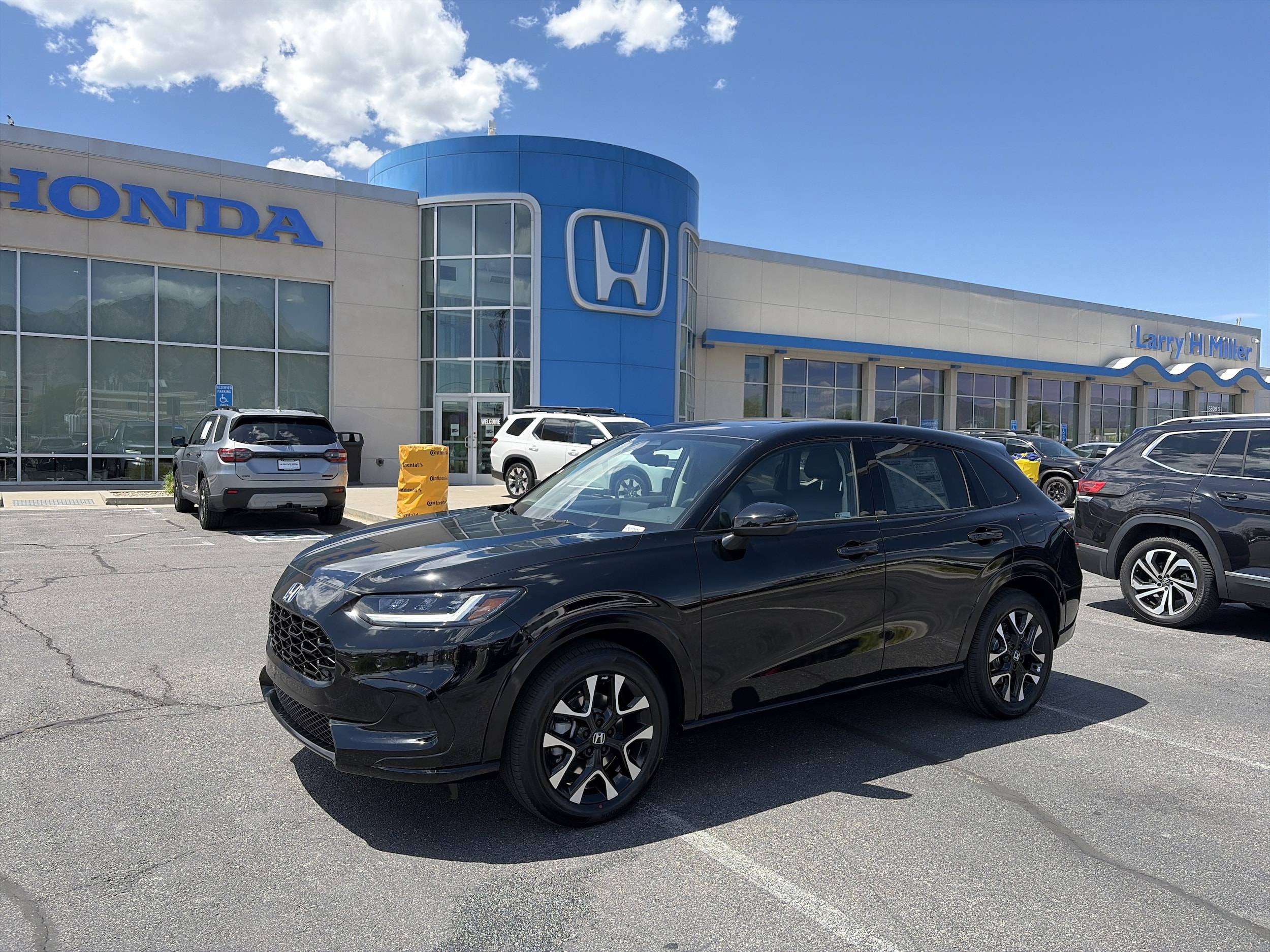 2027 Honda HR-V EX-L AWD's photo