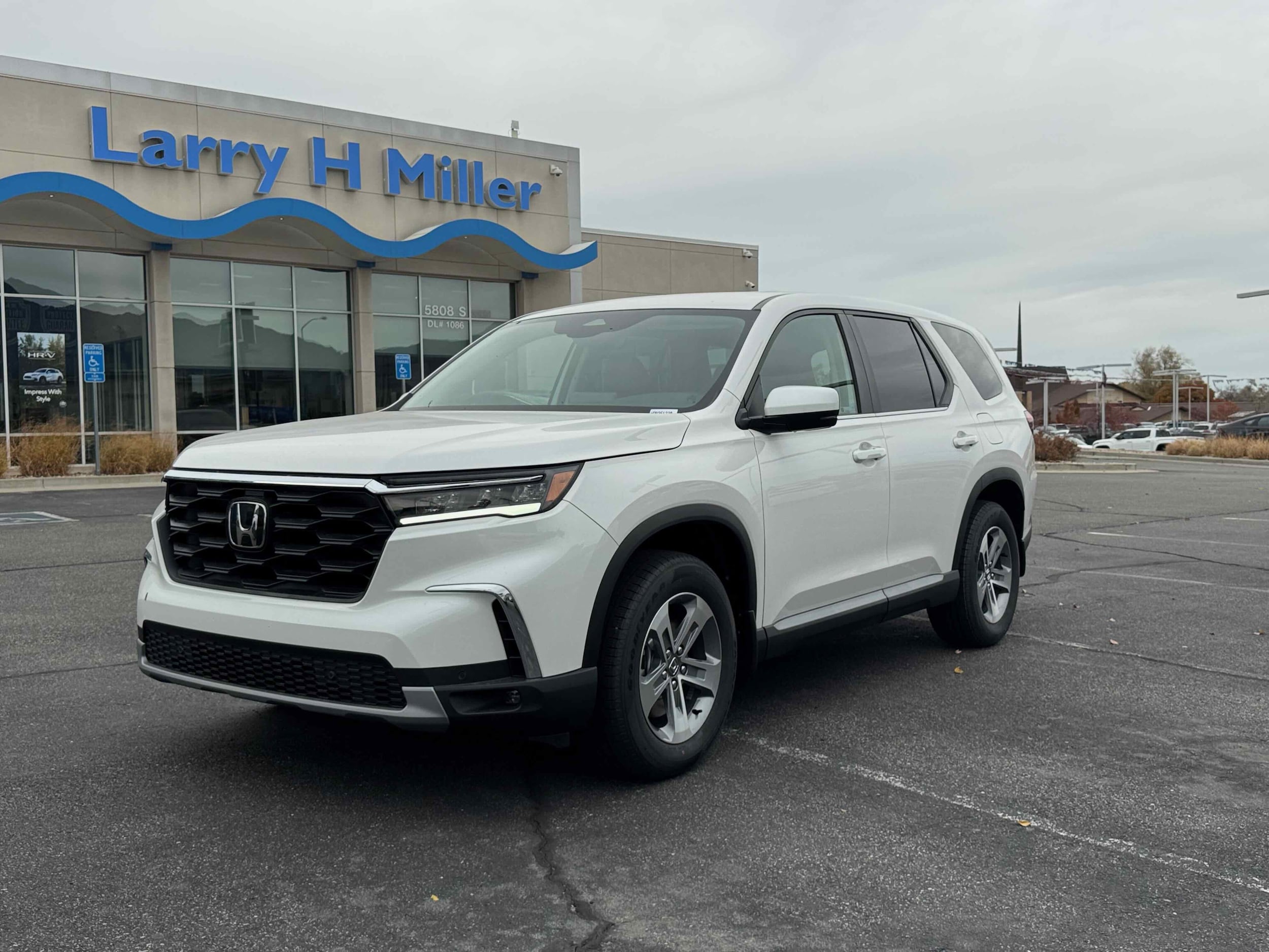 2025 Honda Pilot EX-L's photo