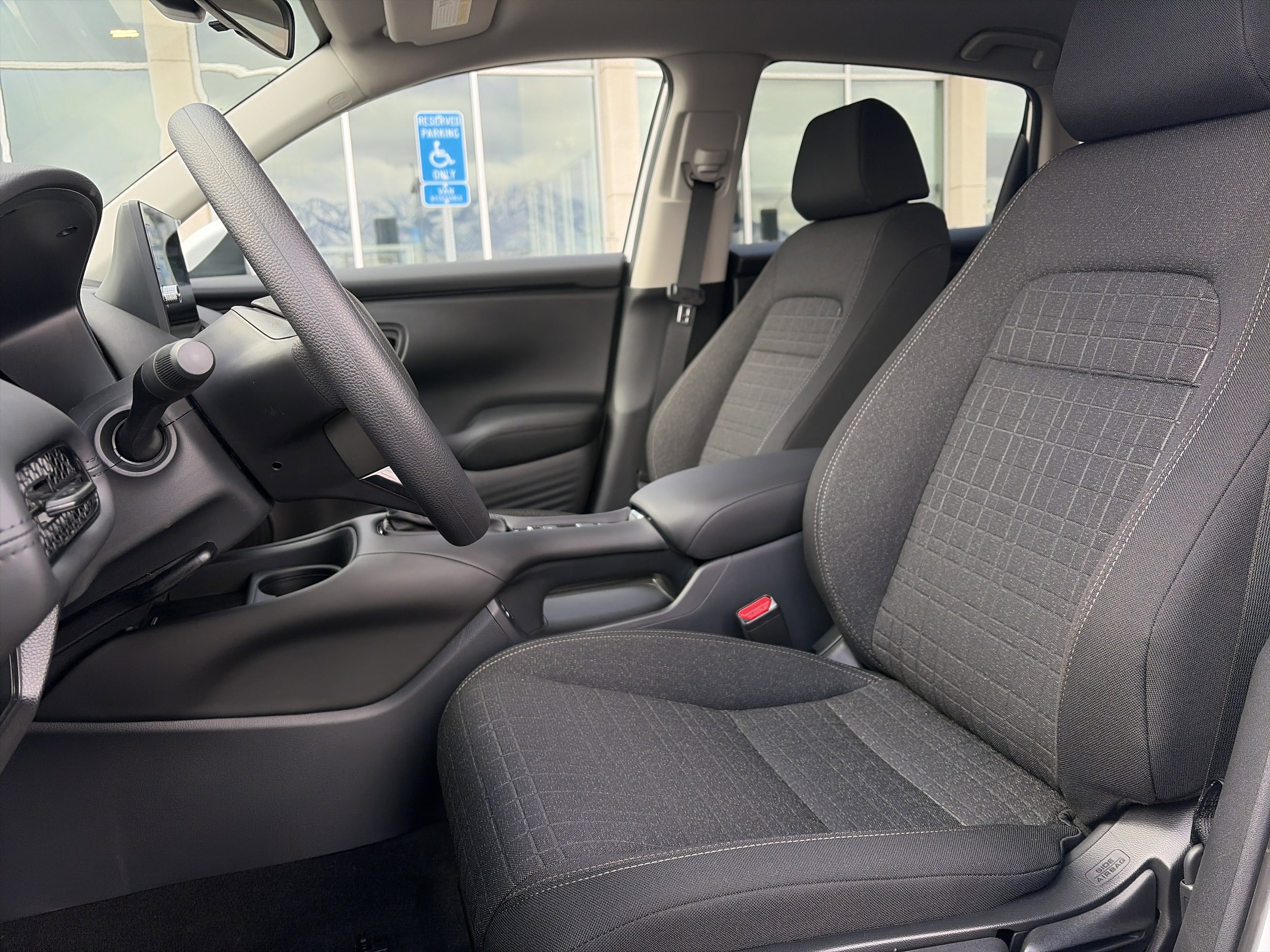 2026 Honda HR-V LX - Photo 13