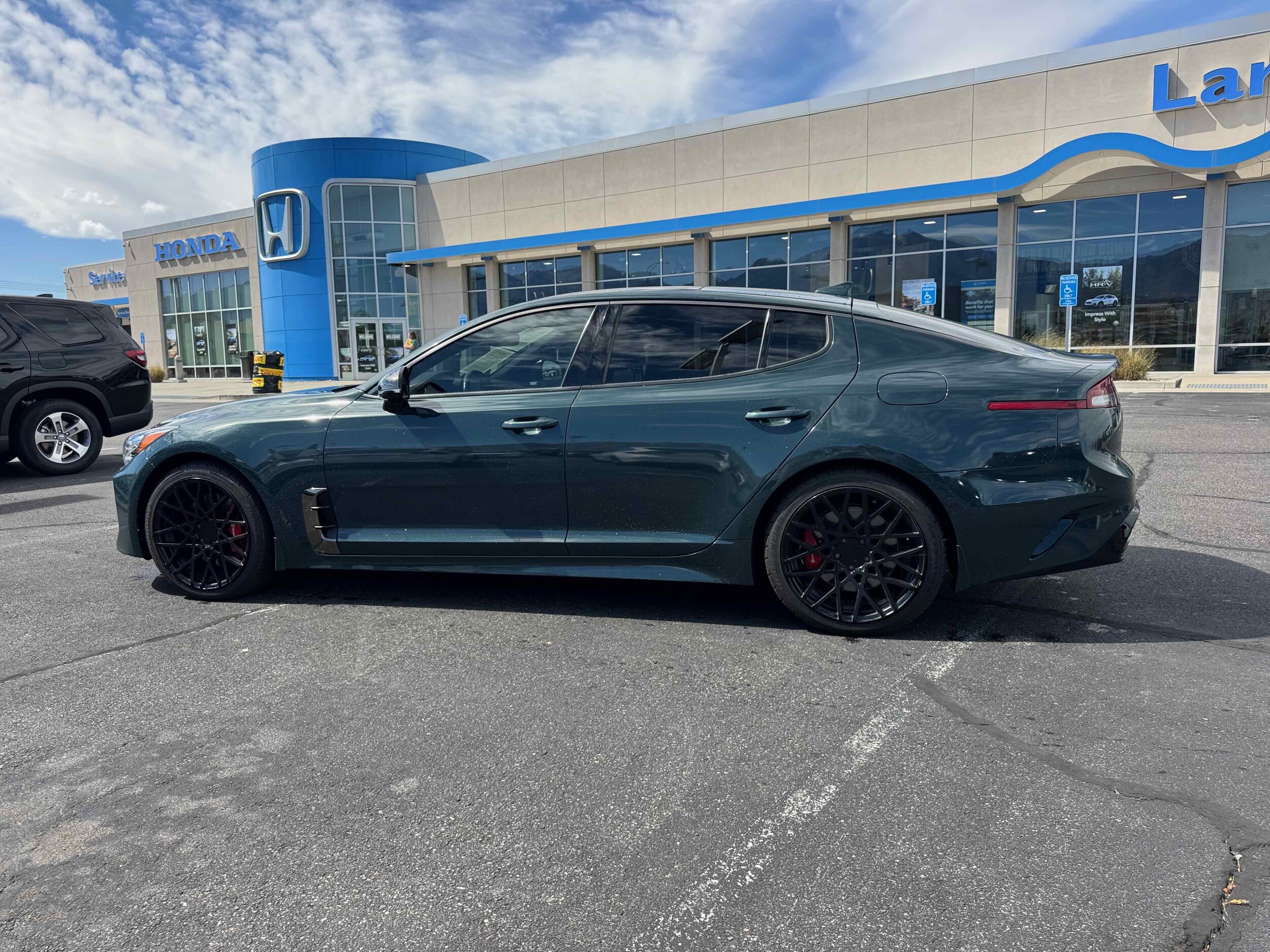 2023 Kia Stinger GT2 photo 4