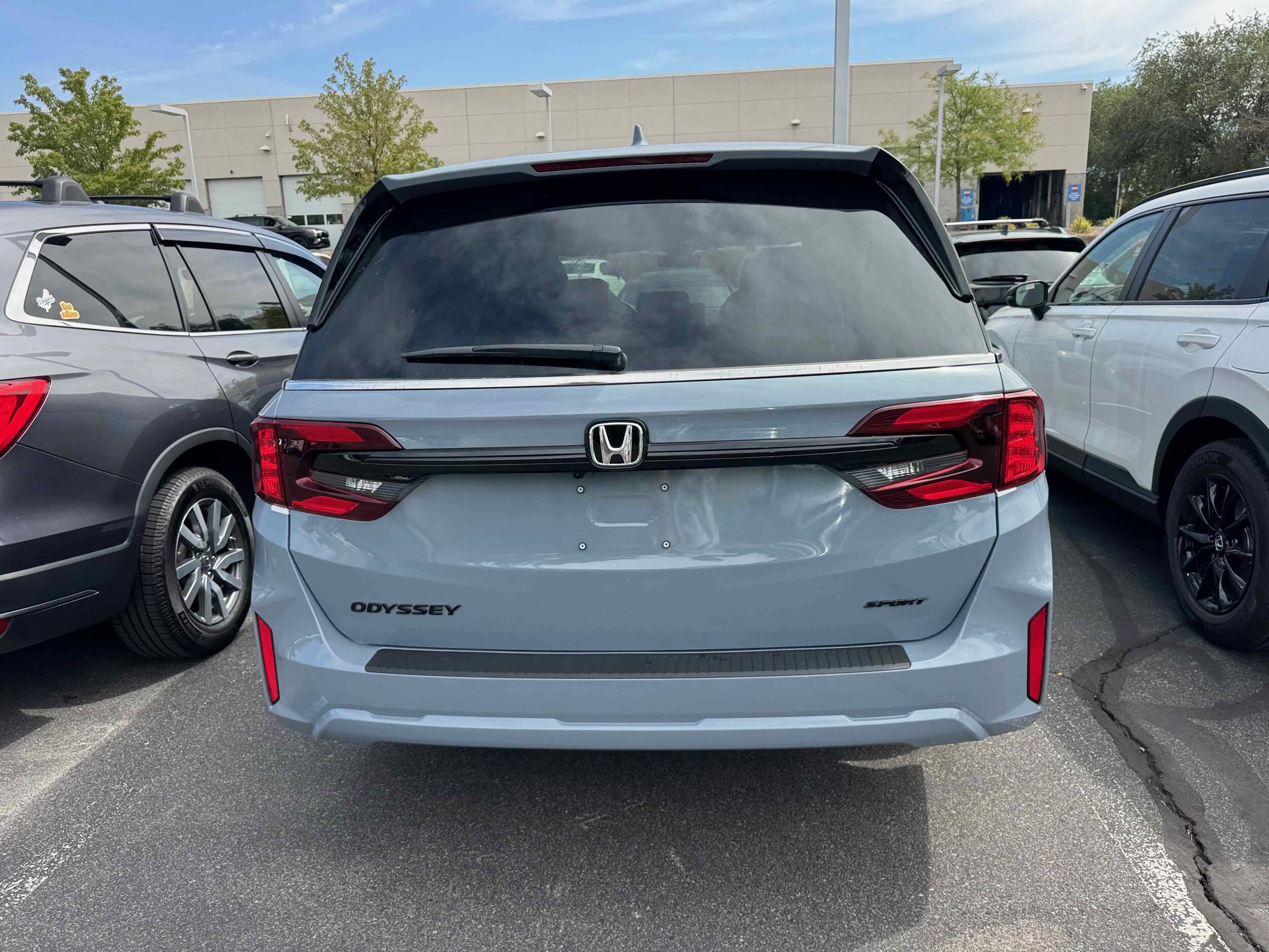 2026 Honda Odyssey photo 4
