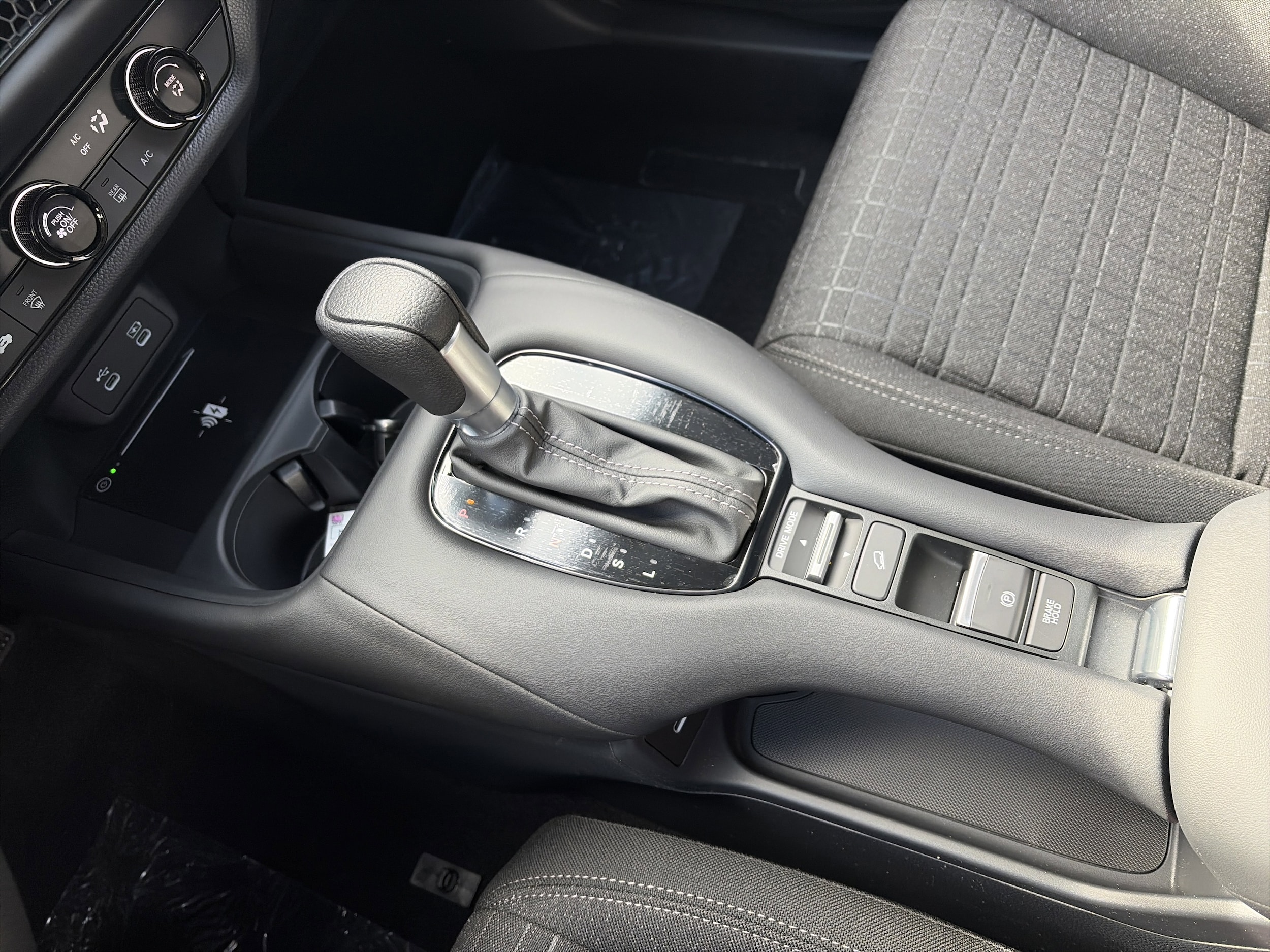 2026 Honda HR-V LX - Photo 24