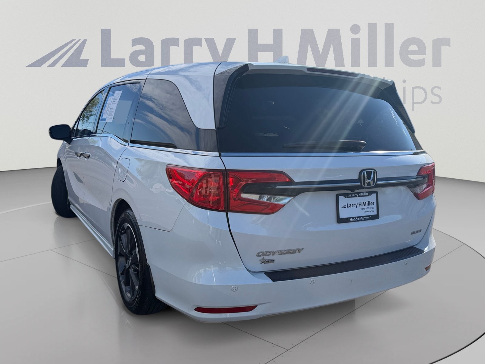 2024 Honda Odyssey Elite - Photo 4