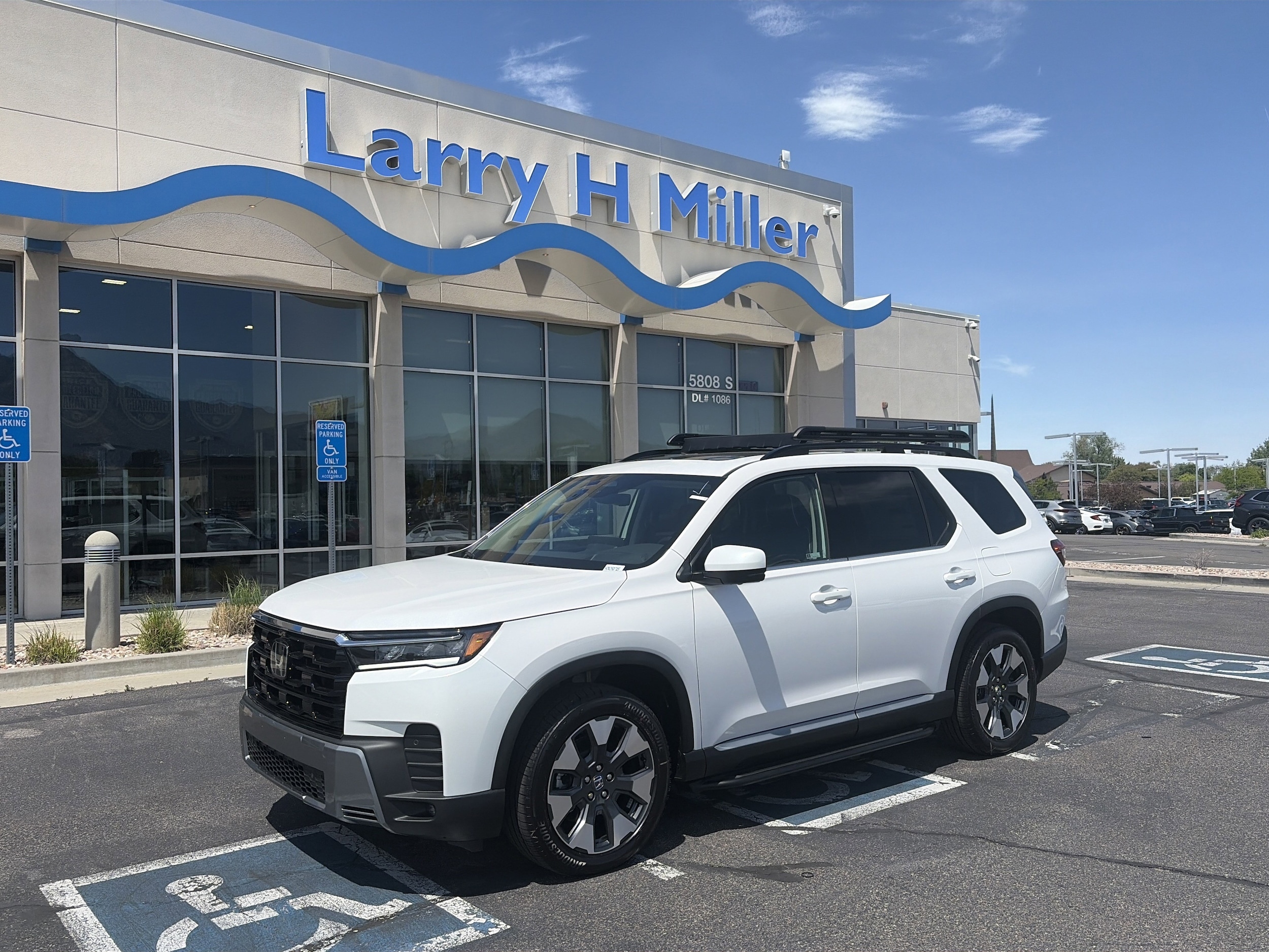 2026 Honda Pilot Elite AWD's photo