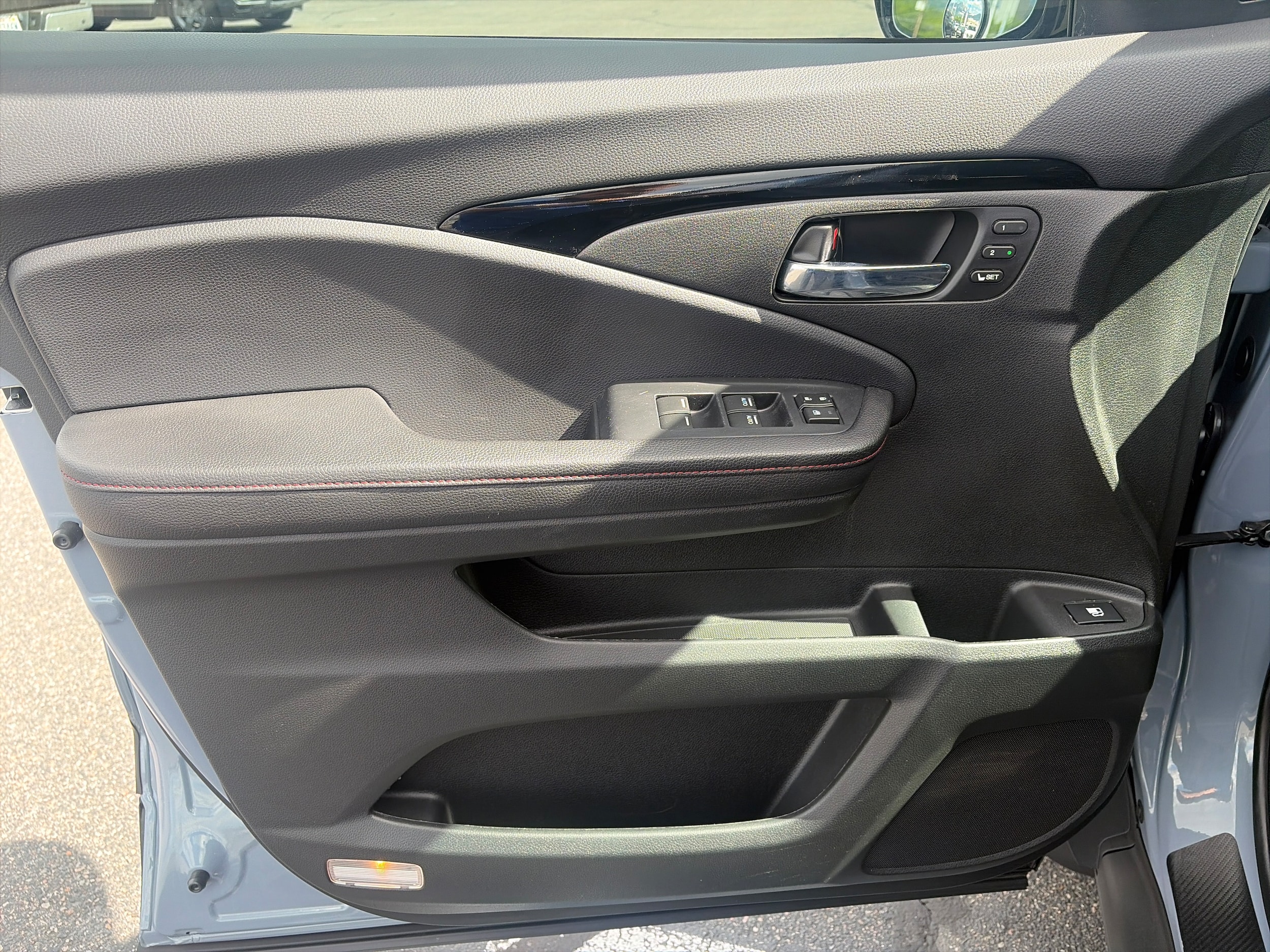 2024 Honda Ridgeline Black Edition - Photo 15