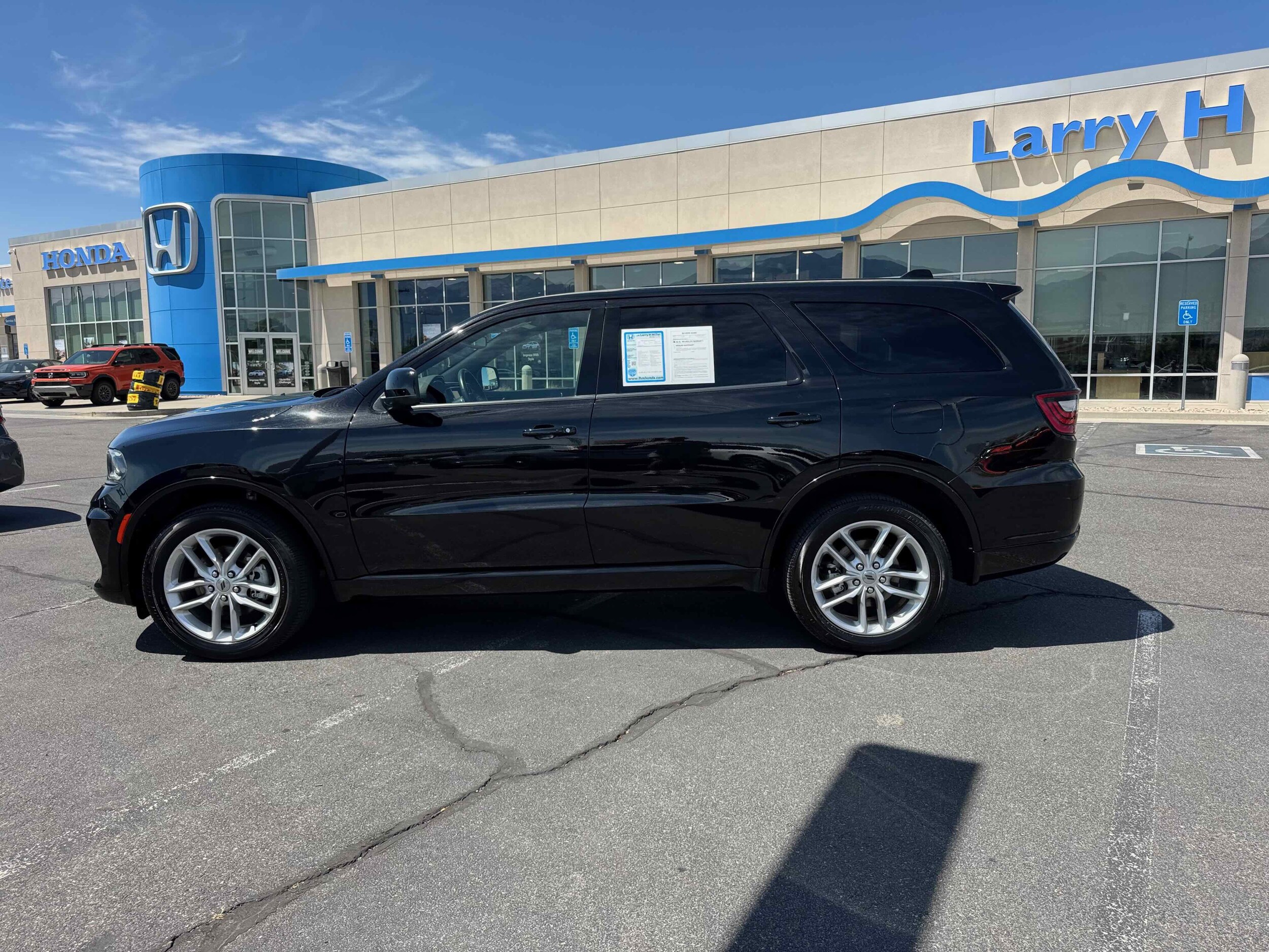2024 Dodge Durango GT photo 2
