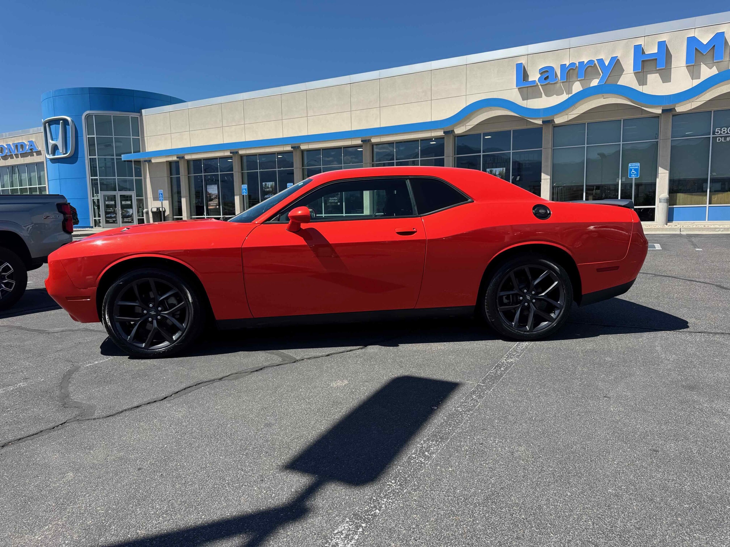 2021 Dodge Challenger SXT photo 2