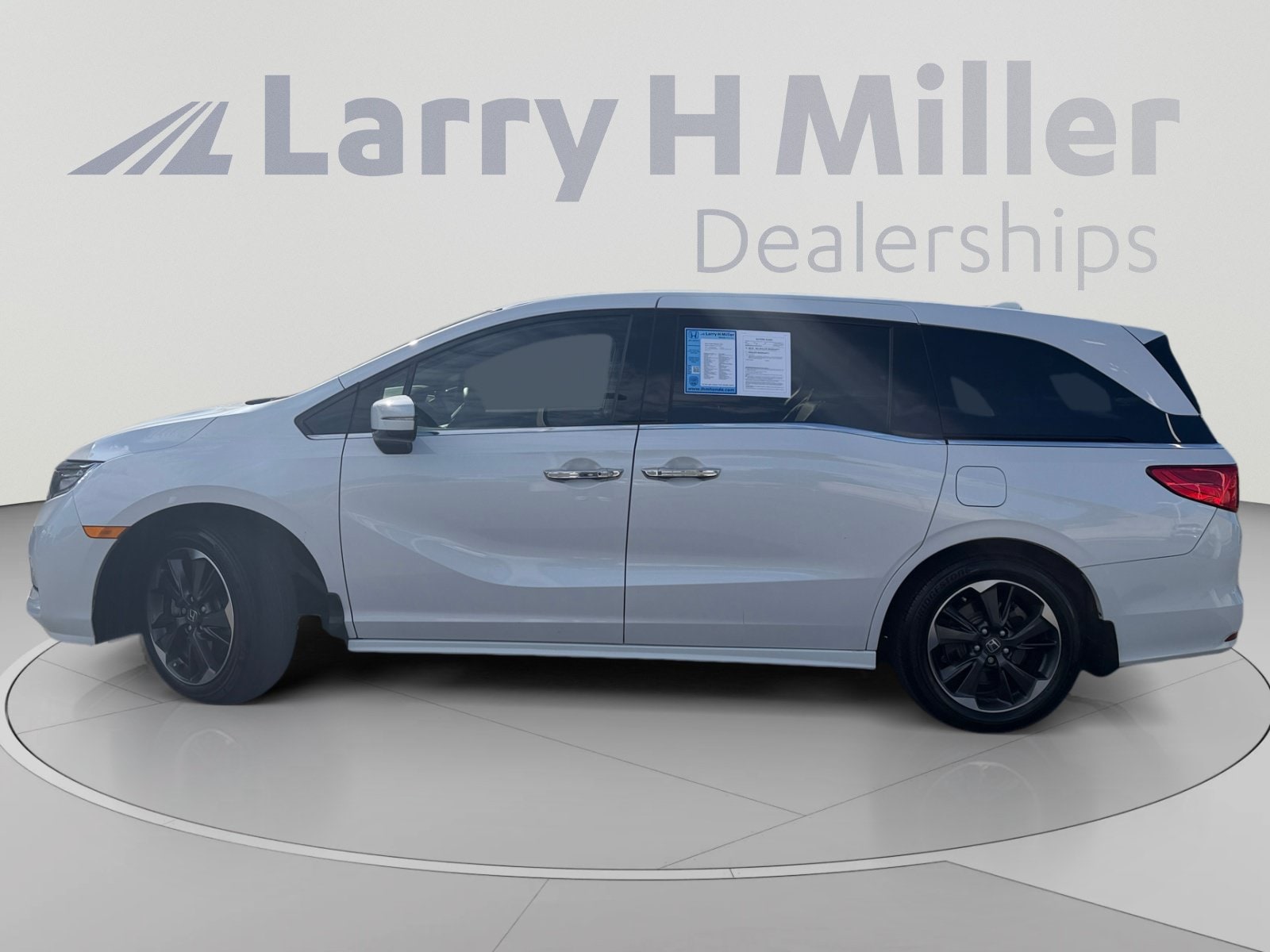 2024 Honda Odyssey Elite - Photo 3