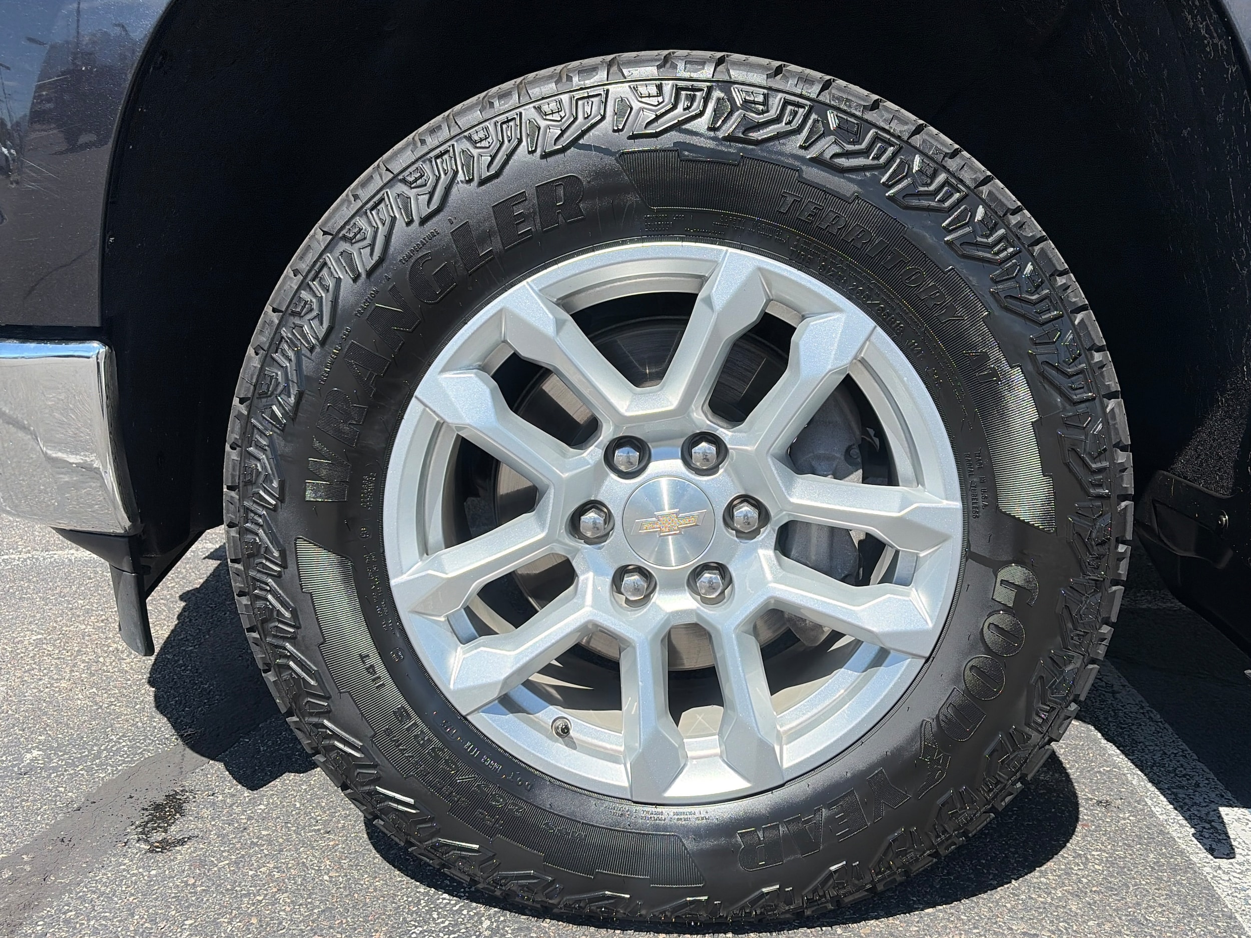 2023 Chevrolet Silverado 1500 LT - Photo 16