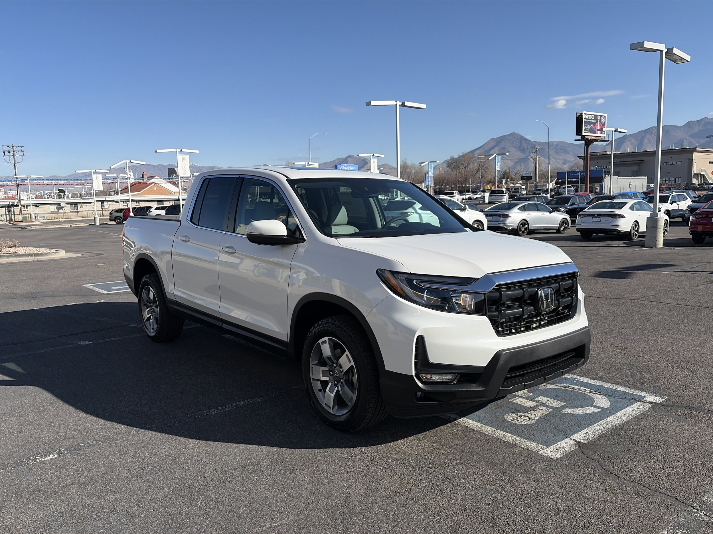 2026 Honda Ridgeline RTL - Photo 8