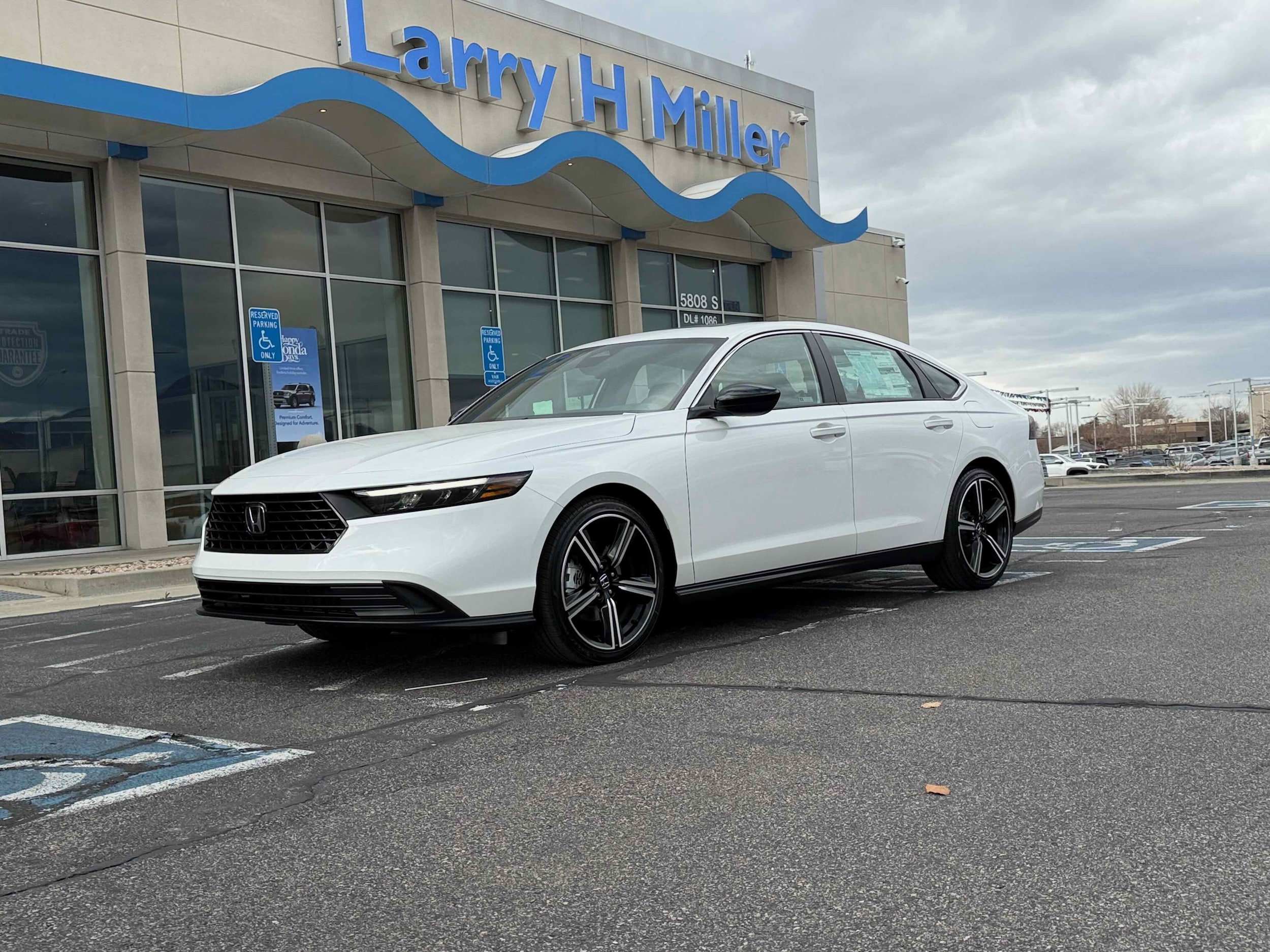 2025 Honda Accord Hybrid Sport's photo