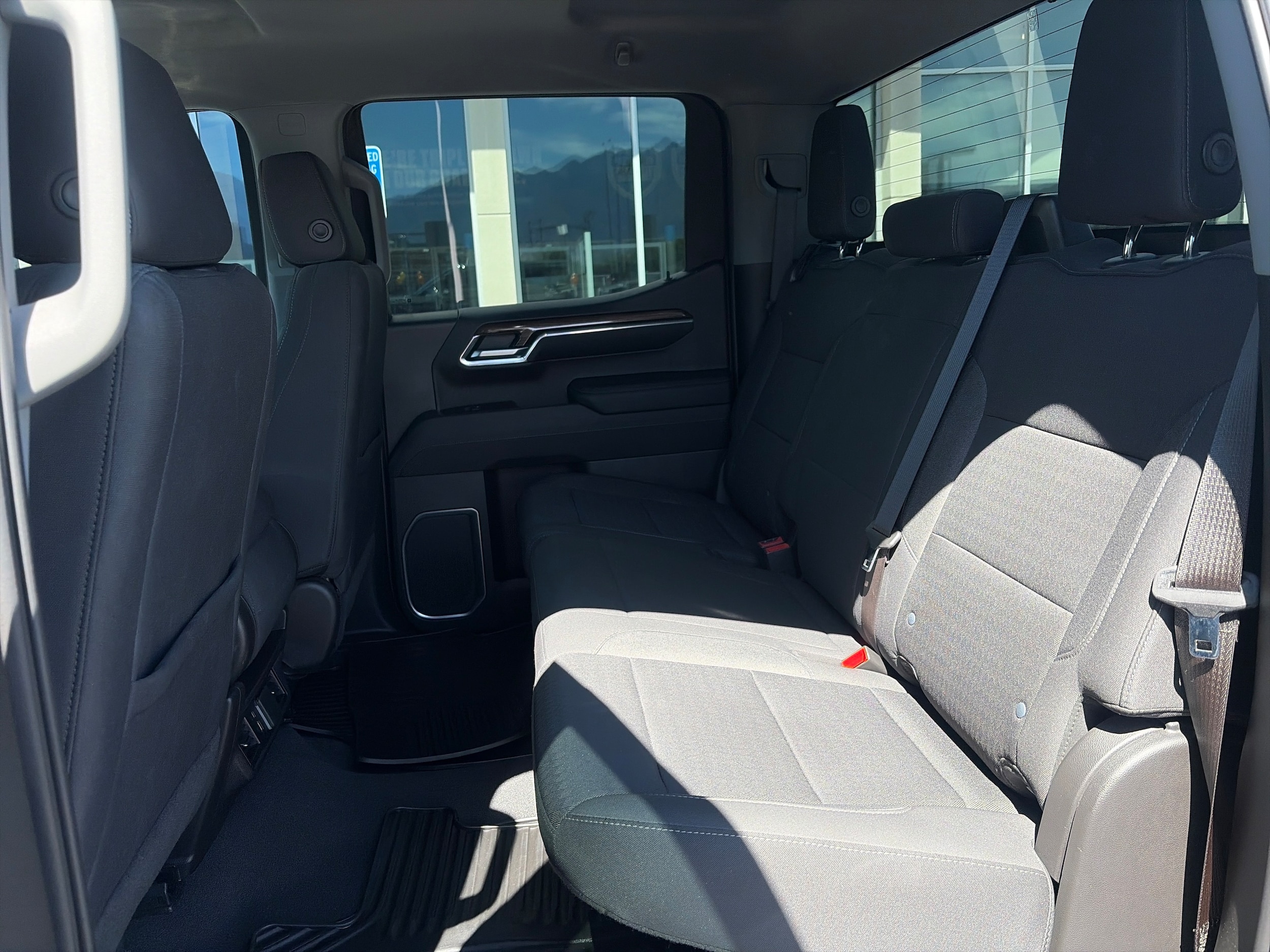 2023 Chevrolet Silverado 1500 LT - Photo 37