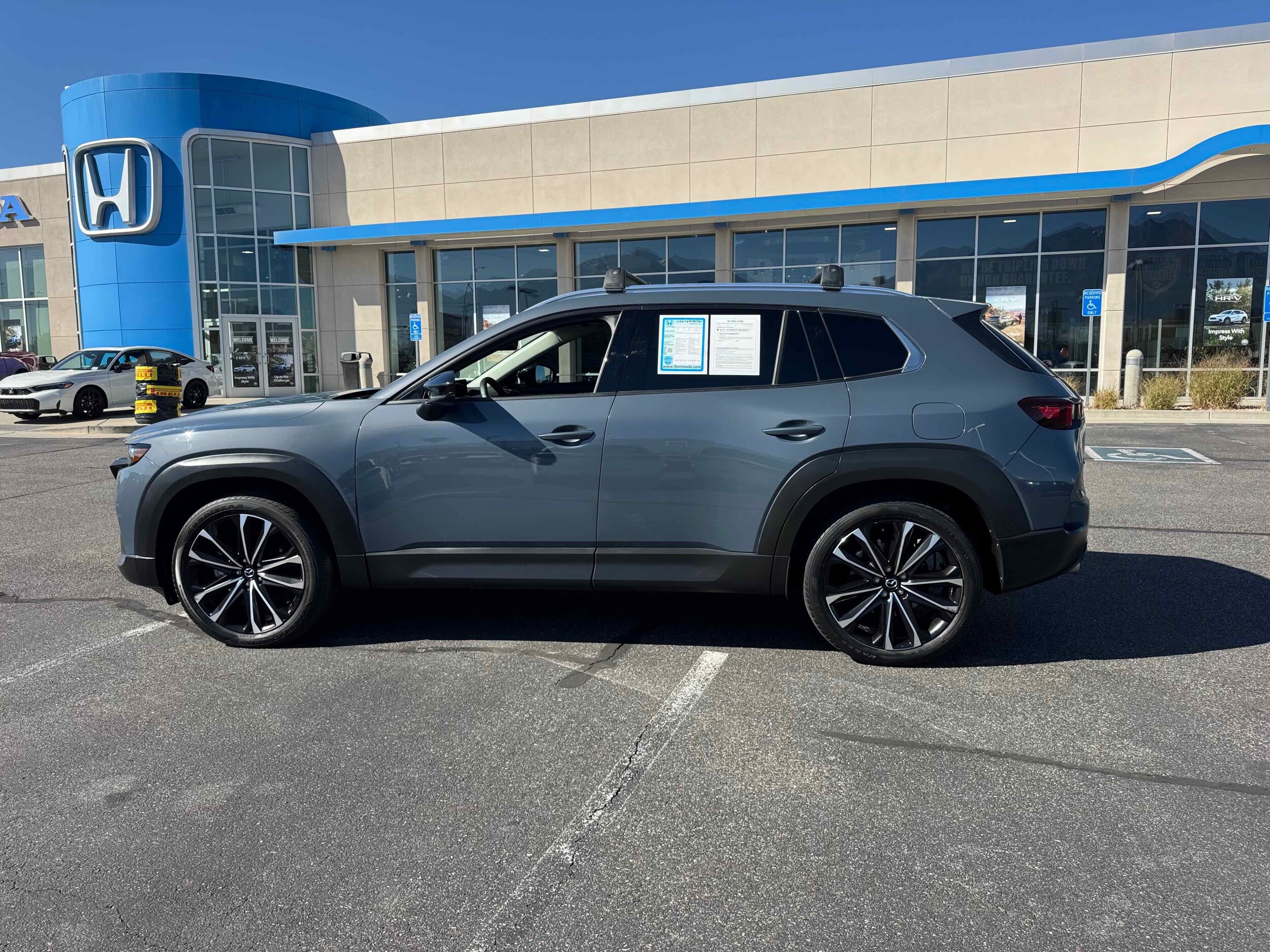 2023 Mazda CX-50 2.5 Premium Plus photo 2