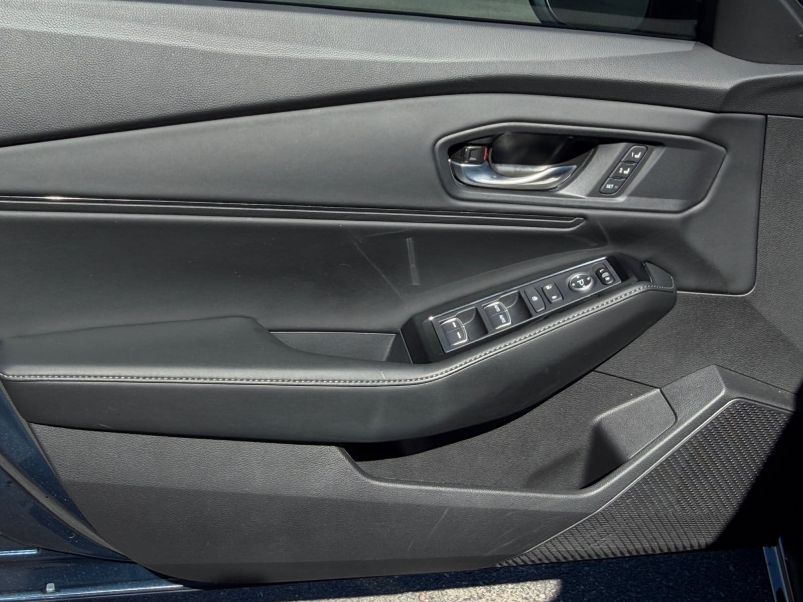 2024 Honda Accord Hybrid Touring - Photo 24
