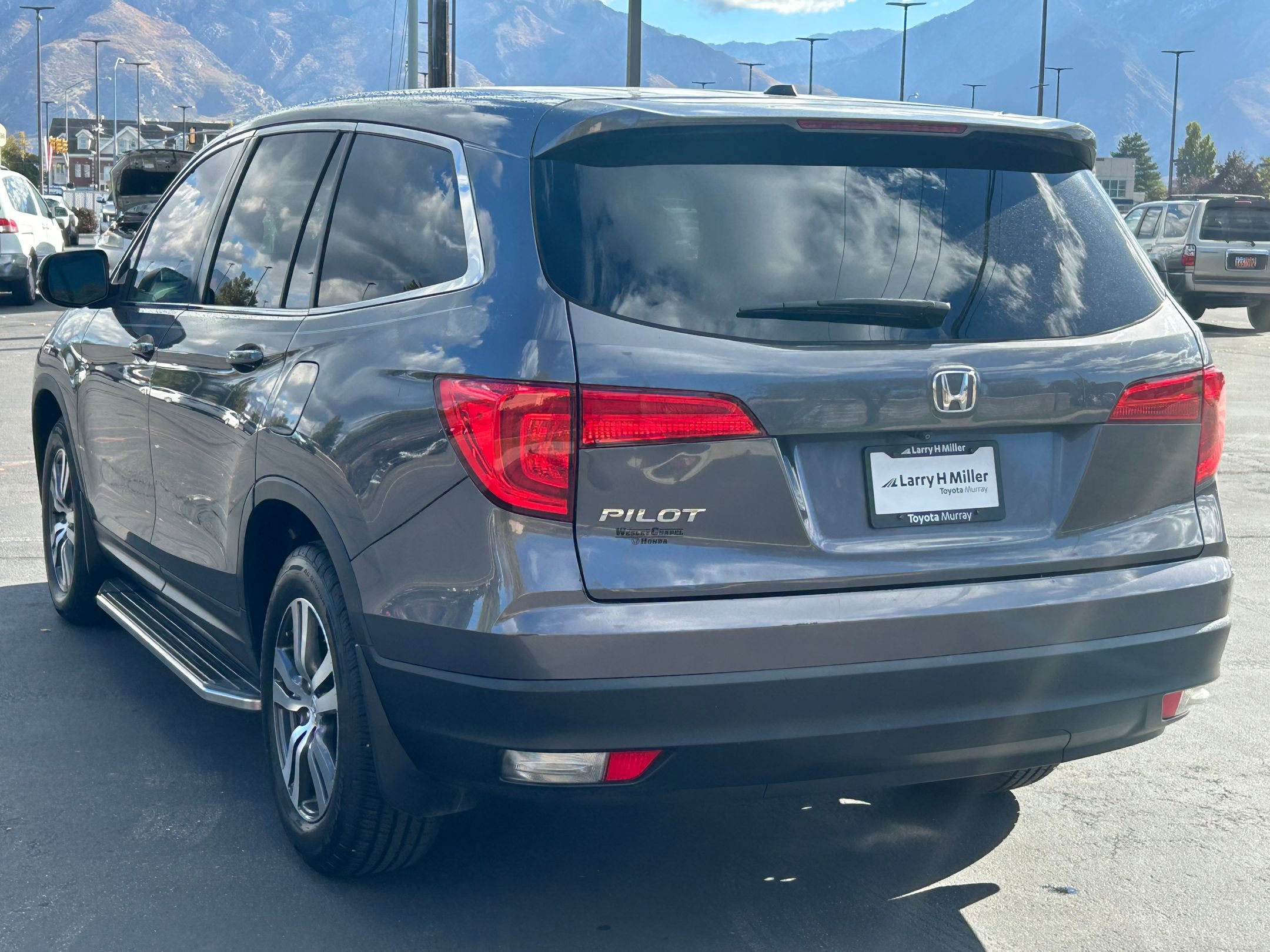 2017 Honda Pilot EX-L photo 4