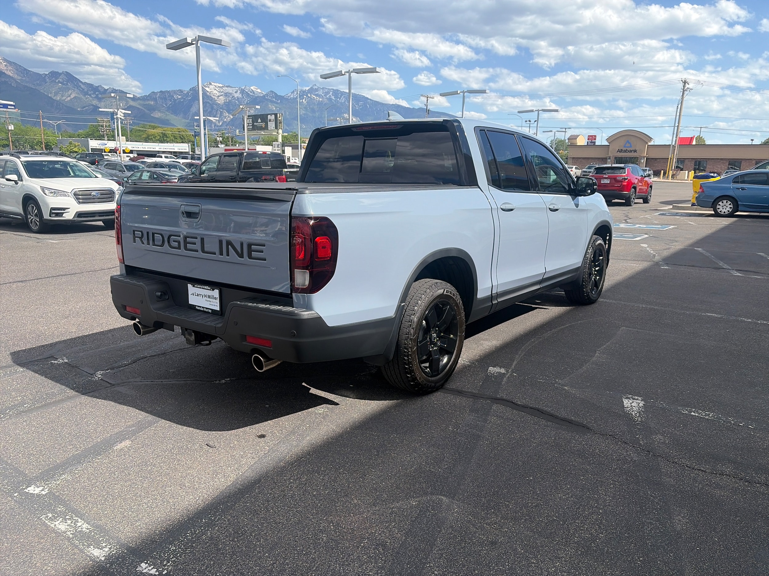 2024 Honda Ridgeline Black Edition - Photo 6