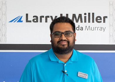 Staff member Jonathon Gil from ID_4aaf0255900f