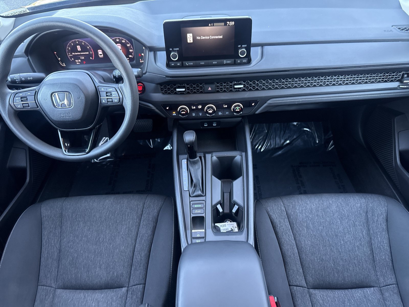2025 Honda Accord SE - Photo 17