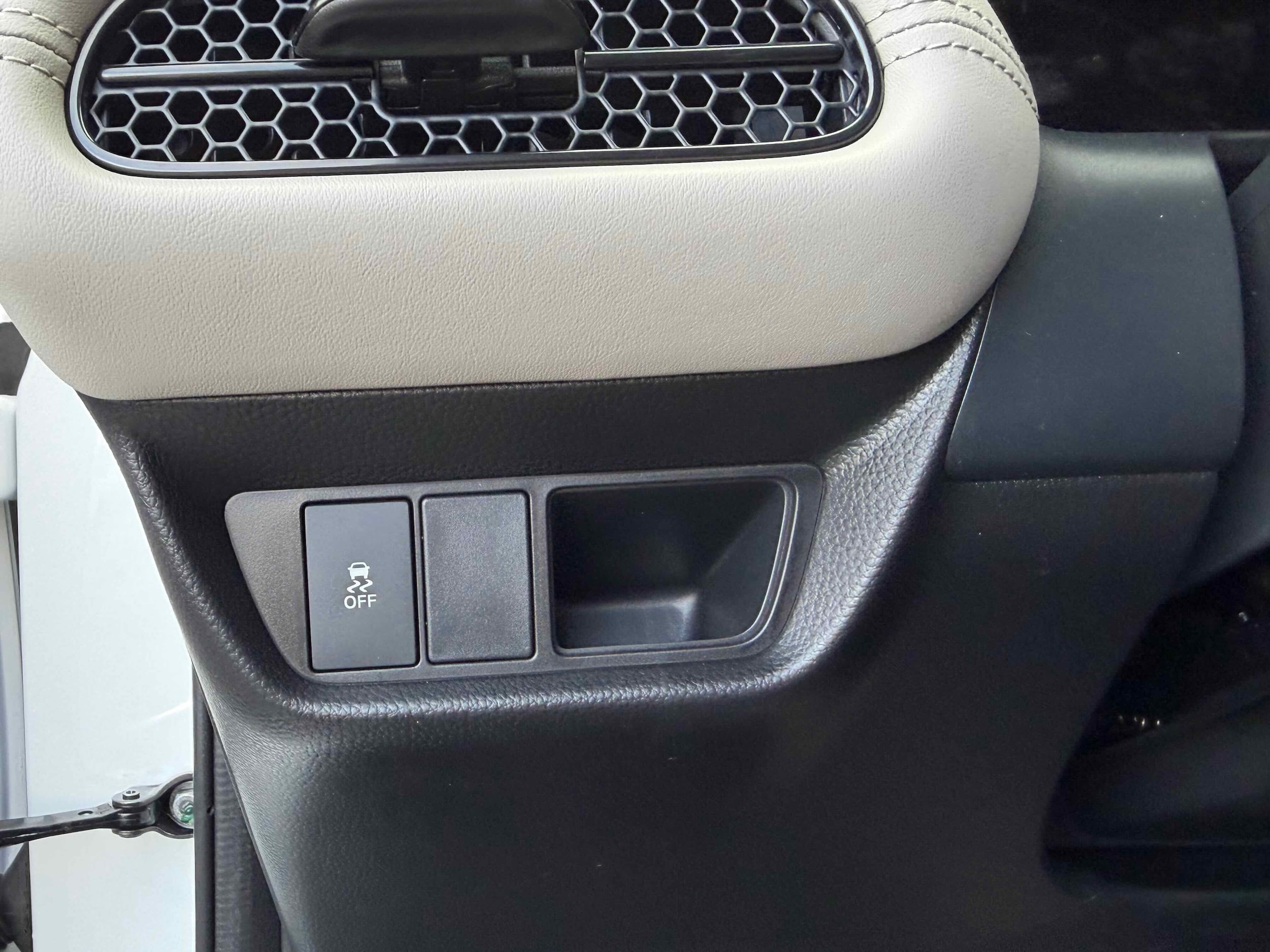 2026 Honda HR-V LX - Photo 26