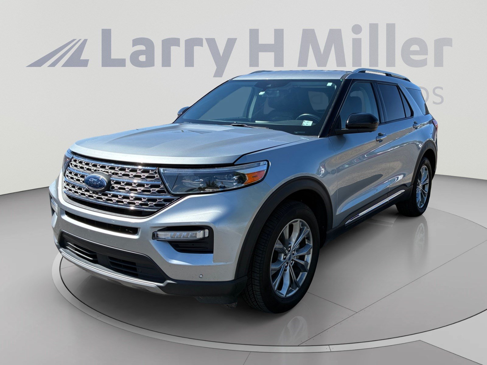 2023 Ford Explorer Limited 4WD's photo