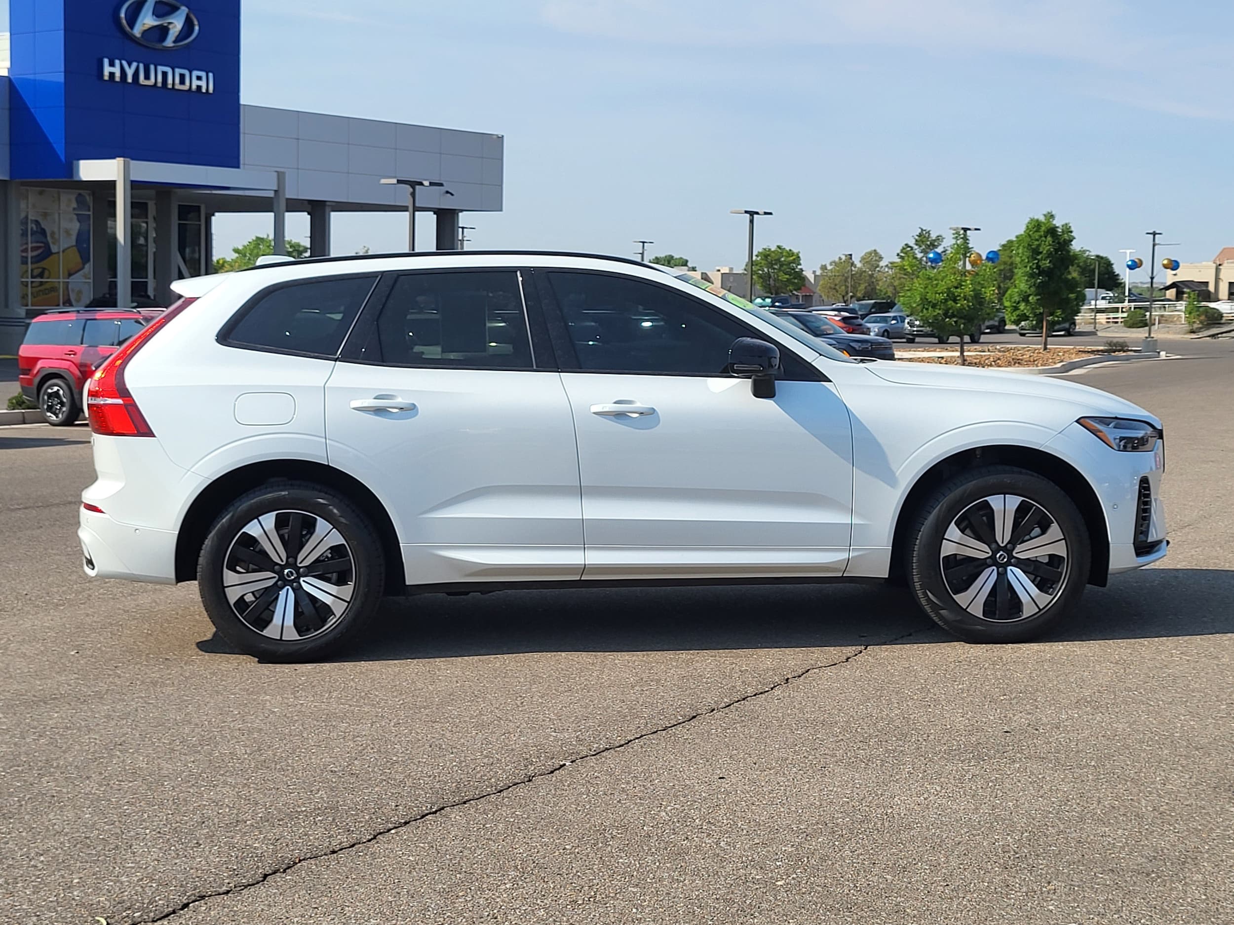 2024 Volvo XC60 Plus - Photo 9