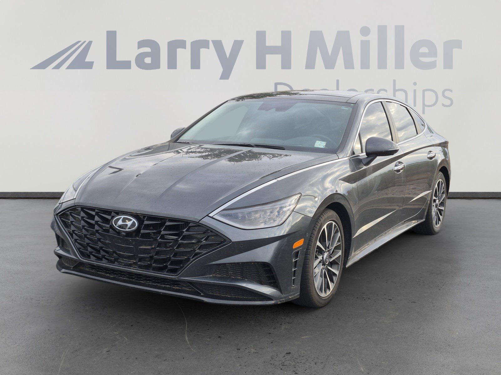 2022 Hyundai Sonata Limited 1.6T's photo