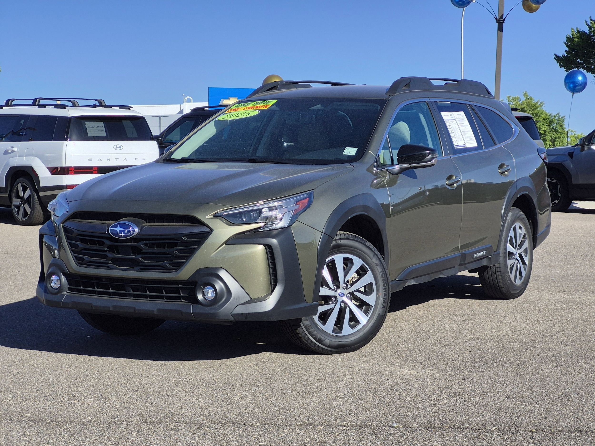 2025 Subaru Outback Premium's photo