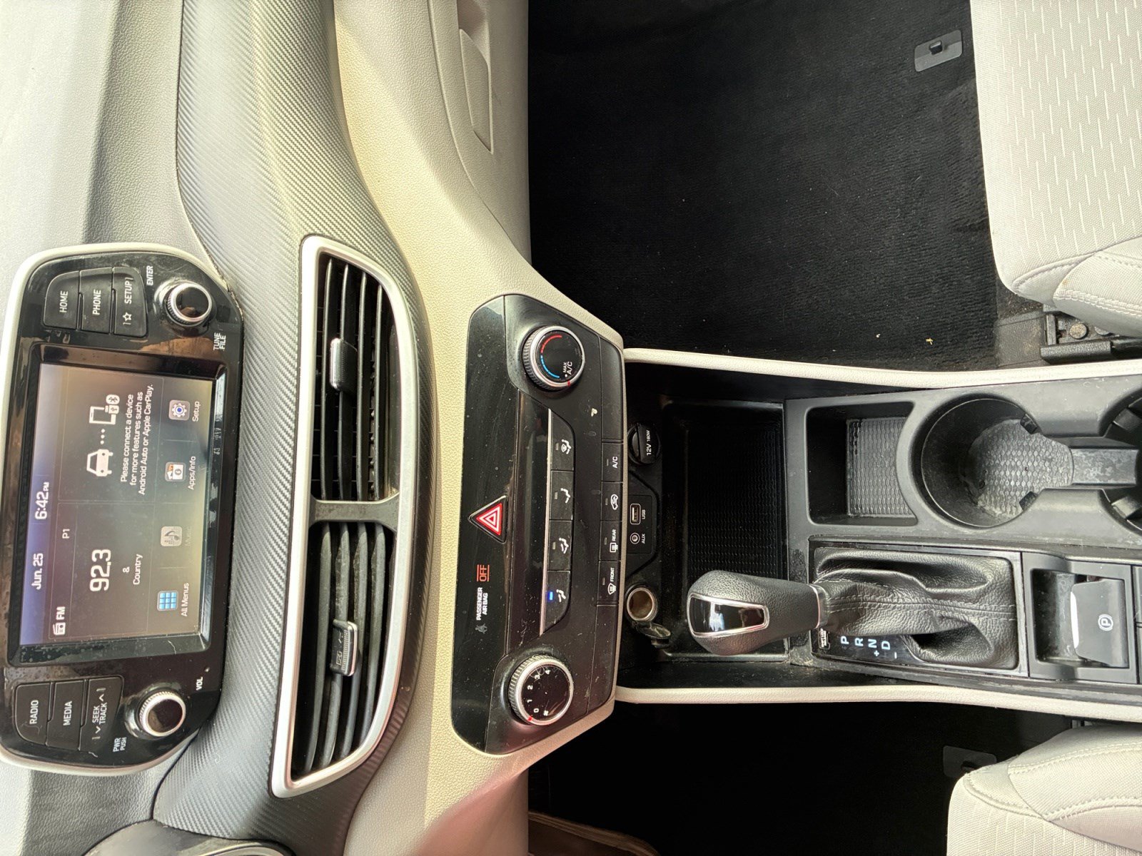 2021 Hyundai Tucson SE - Photo 20