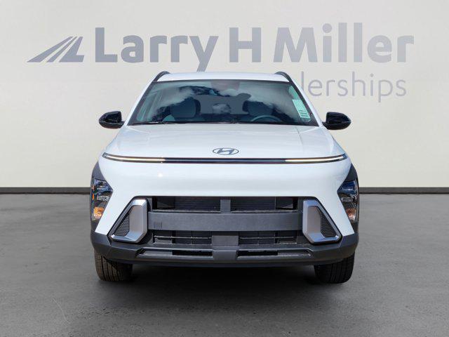 2026 Hyundai Kona SEL photo 2