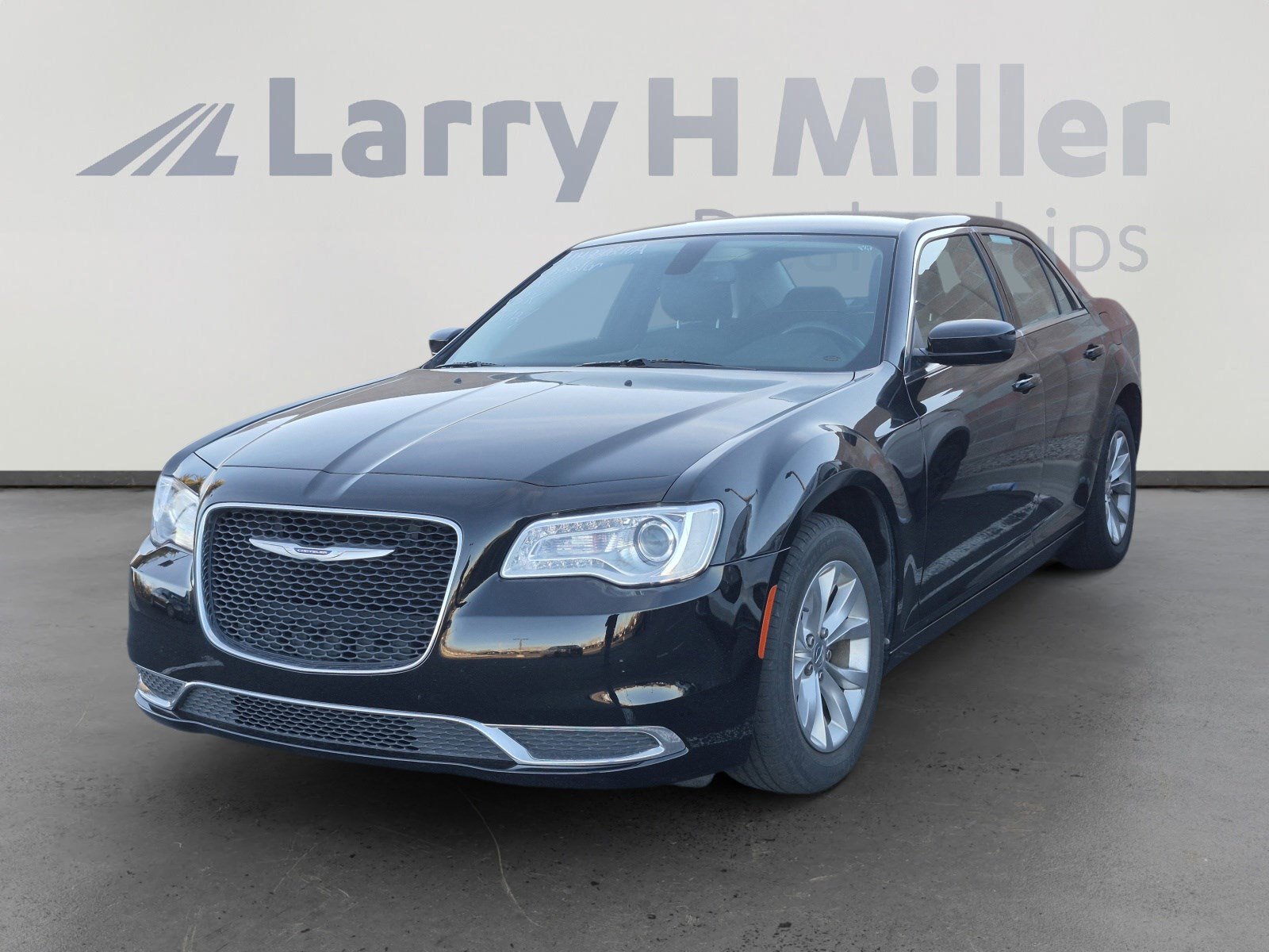 2019 Chrysler 300 Touring