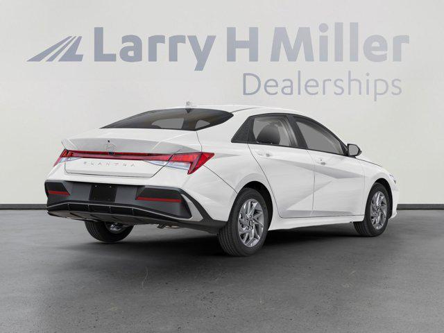 2025 Hyundai Elantra SEL Sport photo 2