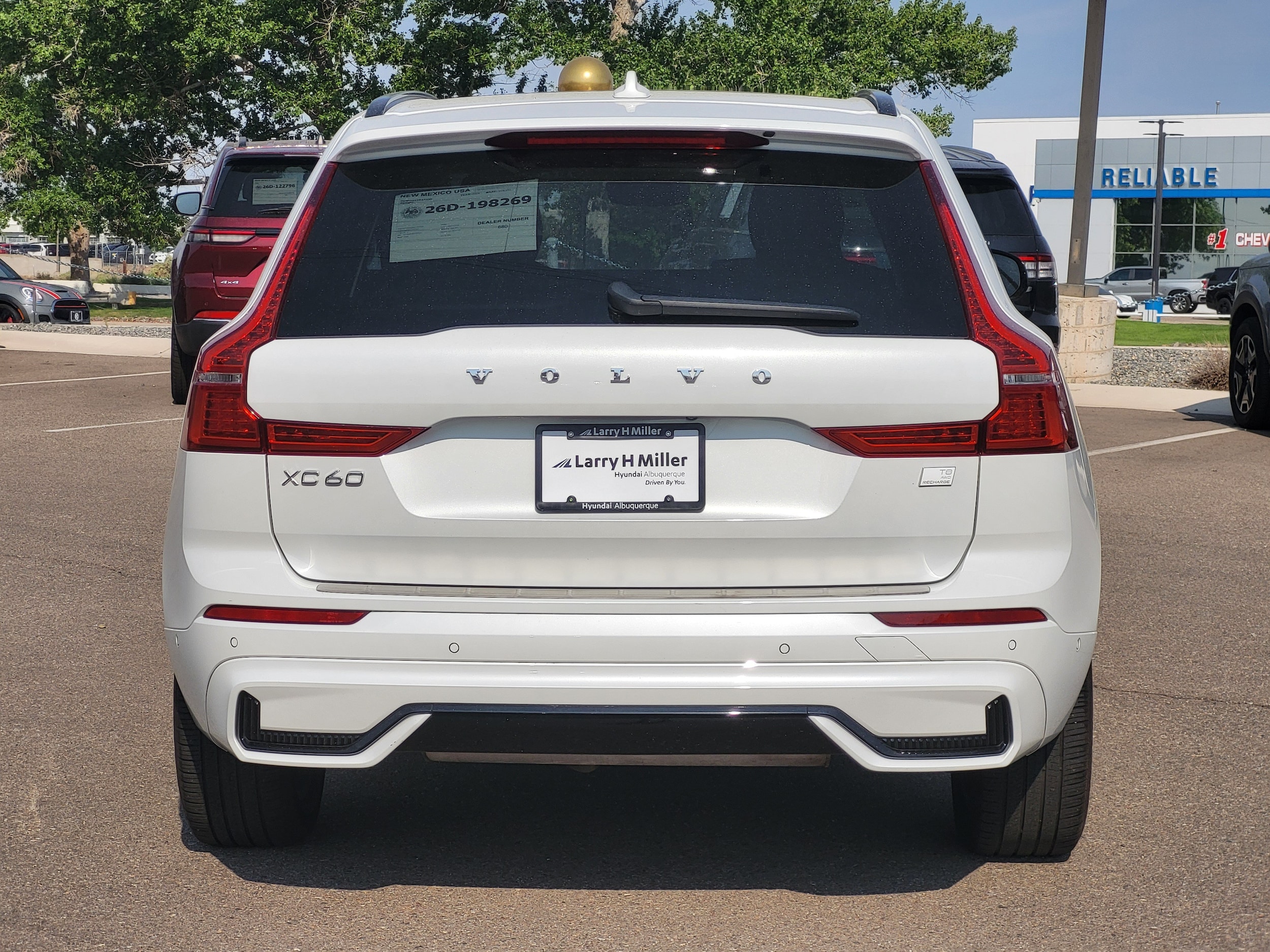 2024 Volvo XC60 Plus - Photo 7