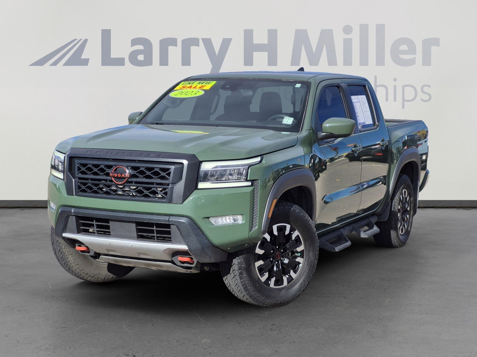 2023 Nissan Frontier PRO-4X's photo