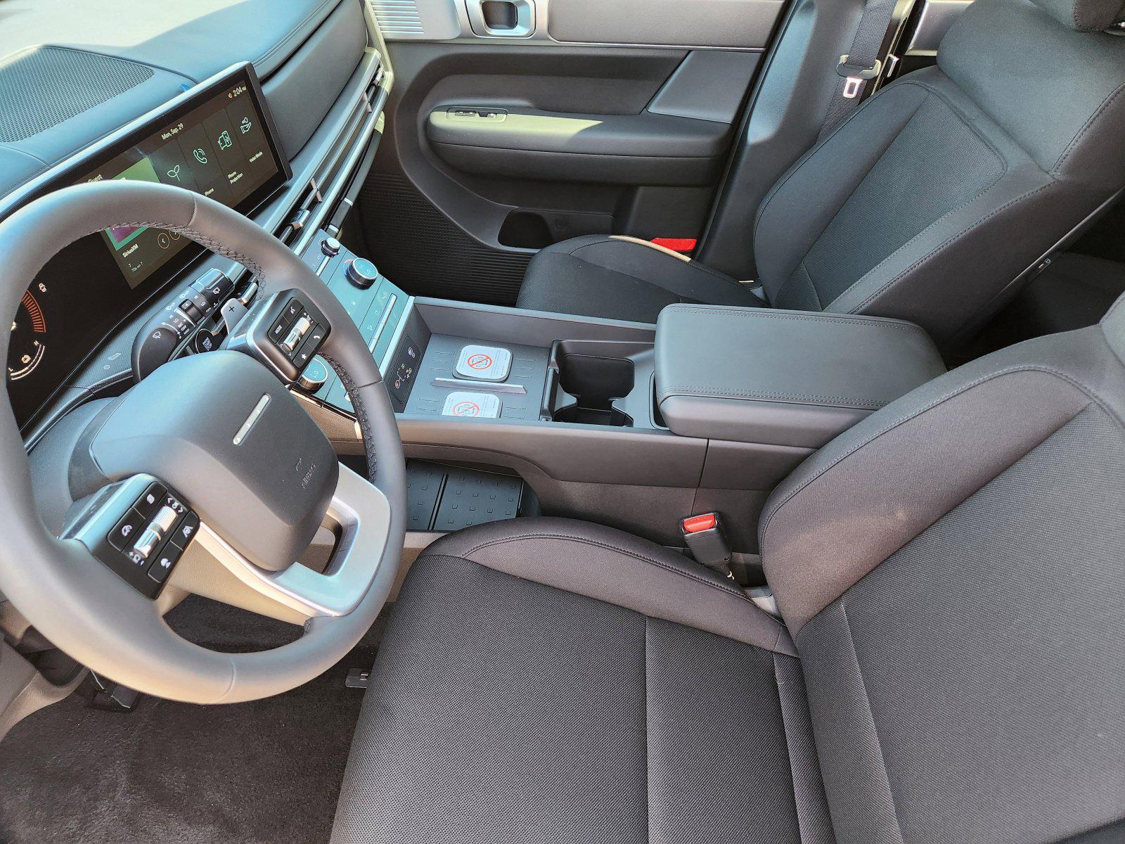 2026 Hyundai Santa Fe SE - Photo 28