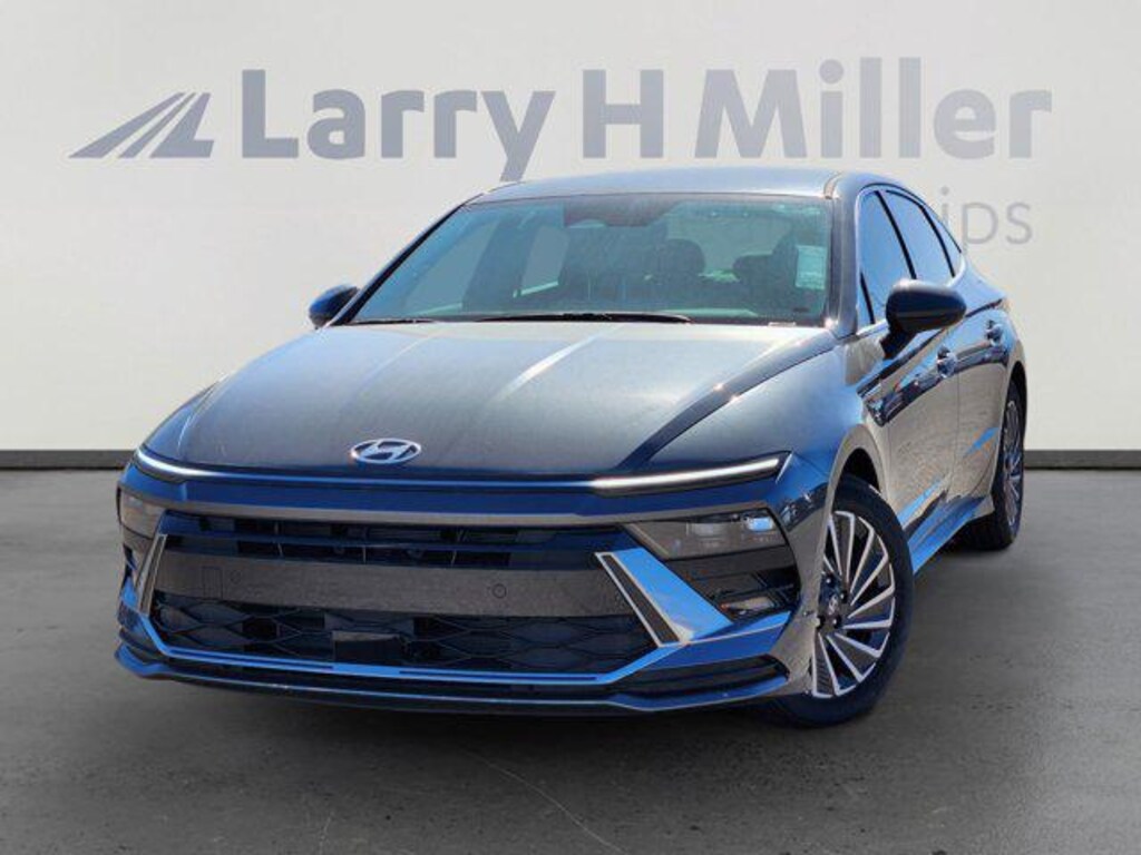 New 2025 Hyundai Sonata Hybrid SEL Sedan