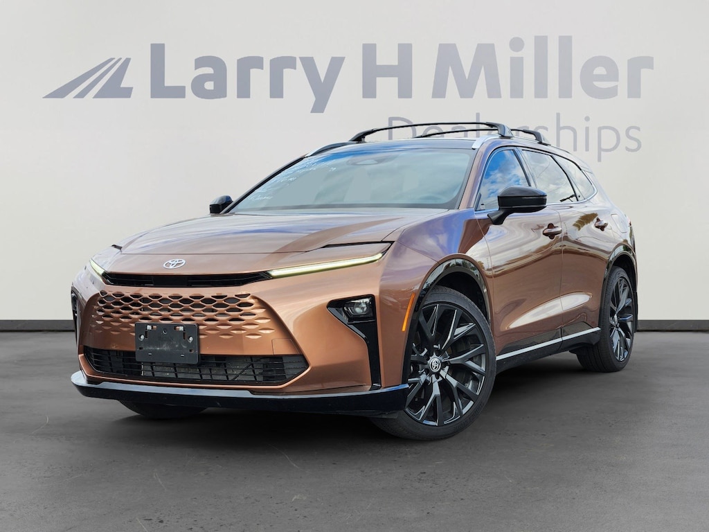 Used 2025 Toyota Crown Signia Limited SUV