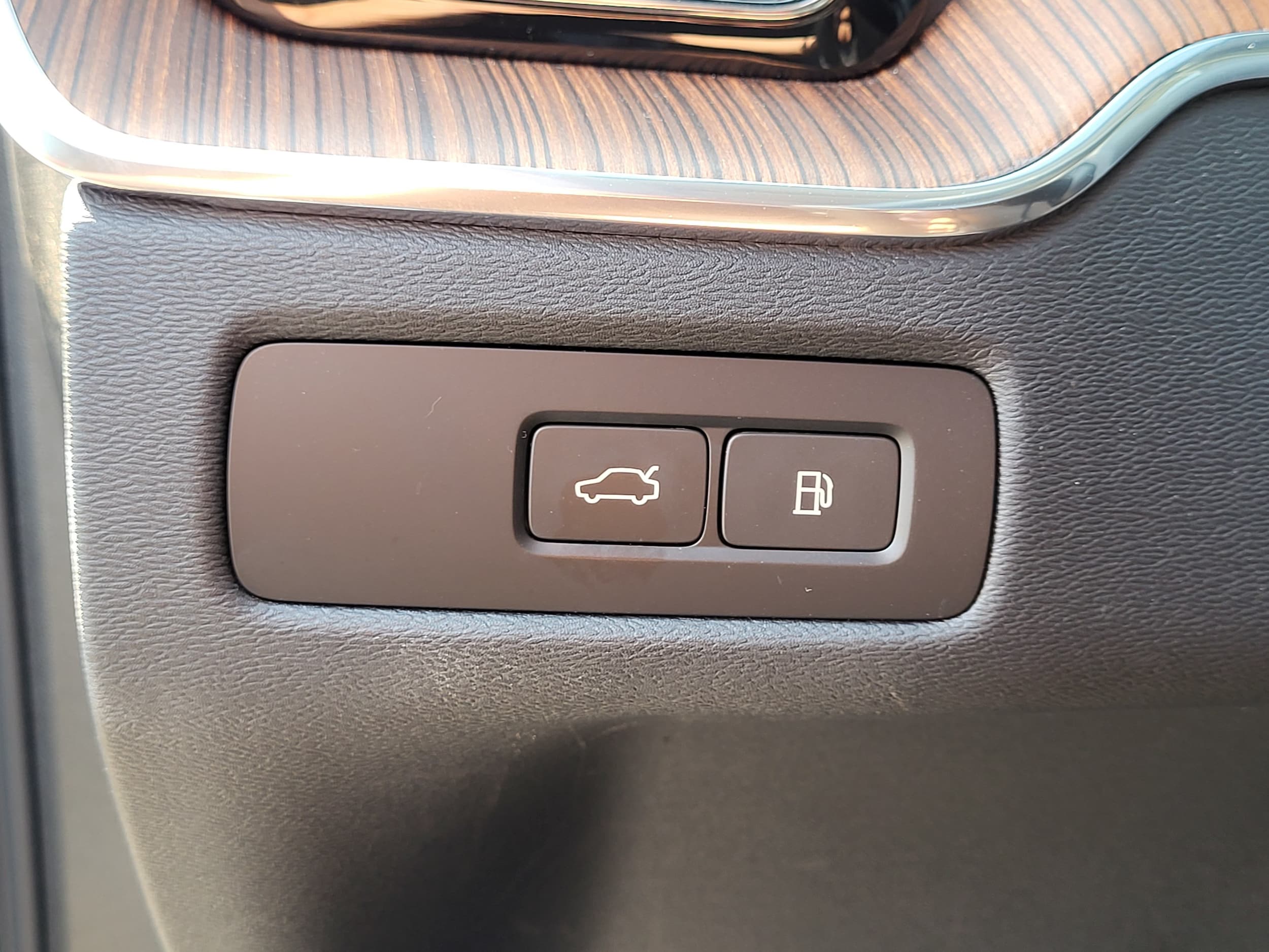 2024 Volvo XC60 Plus - Photo 15