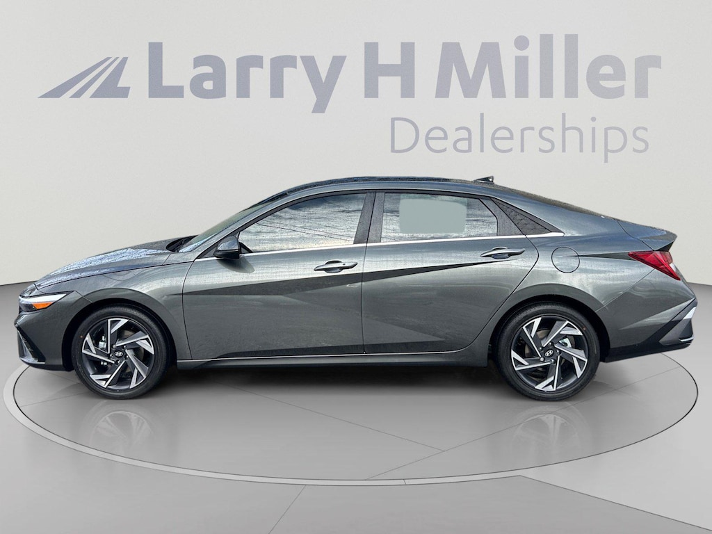 New 2026 Hyundai Elantra Limited Sedan