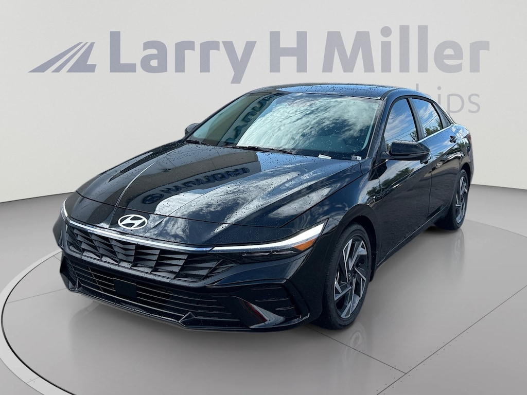 New 2026 Hyundai Elantra Limited Sedan