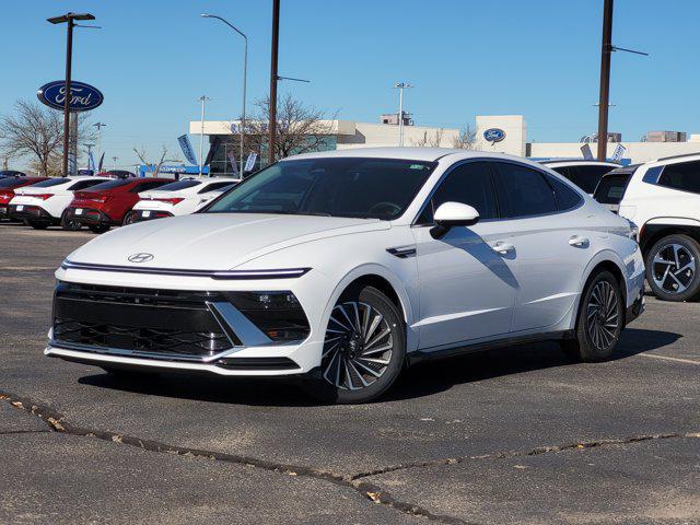 2025 Hyundai Sonata Hybrid