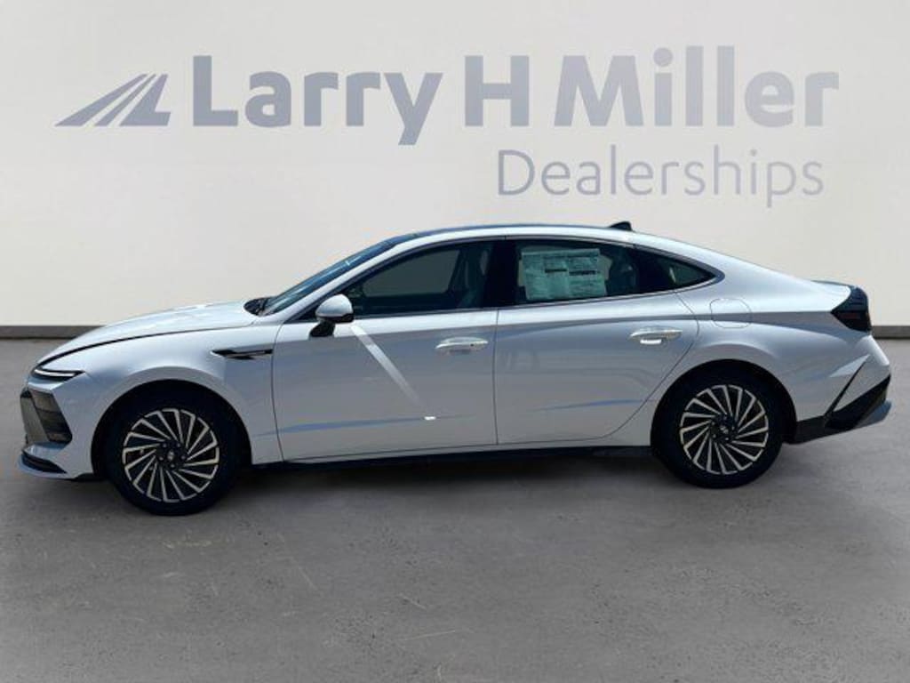New 2026 Hyundai Sonata Hybrid SEL Sedan