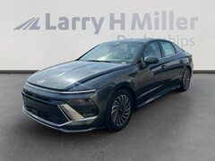 2026 Hyundai Sonata Hybrid Limited Sedan