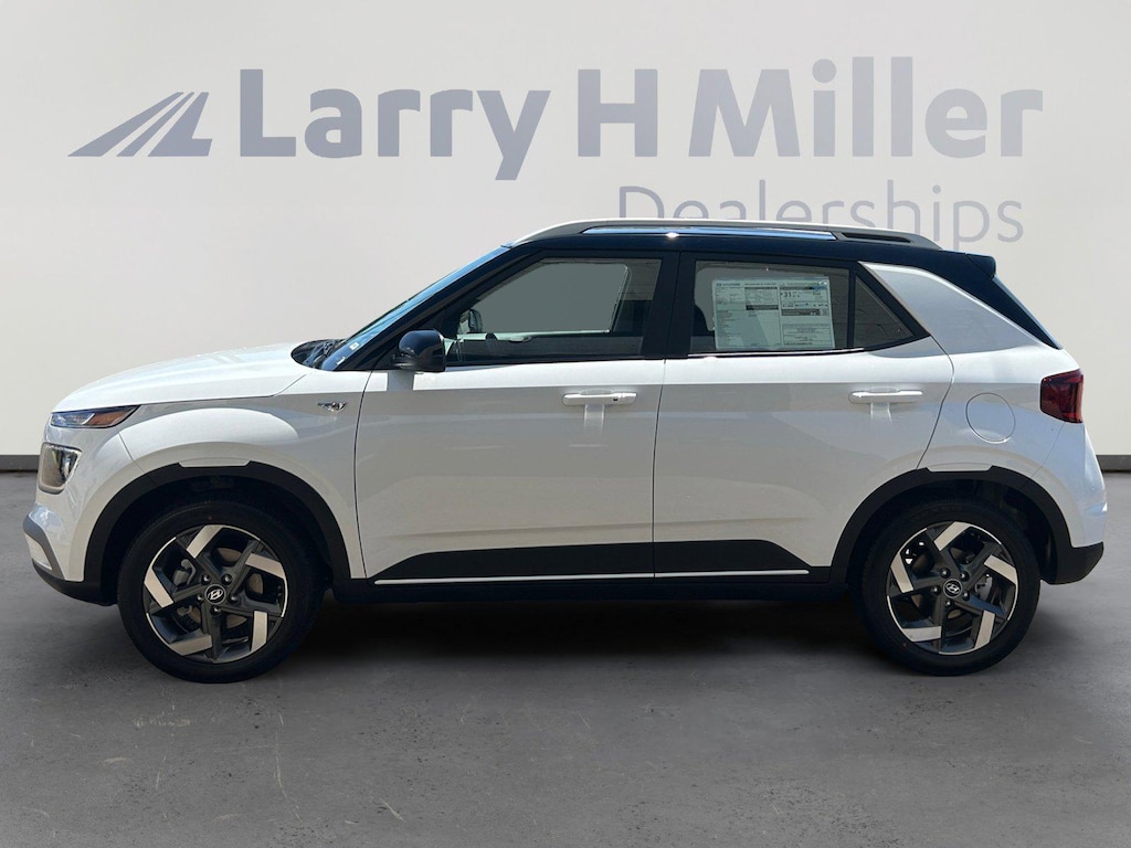 New 2026 Hyundai Venue SEL w/Two-Tone Roof SUV