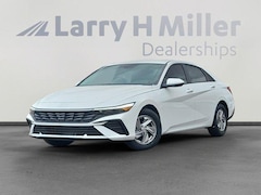 2025 Hyundai Elantra SE Sedan