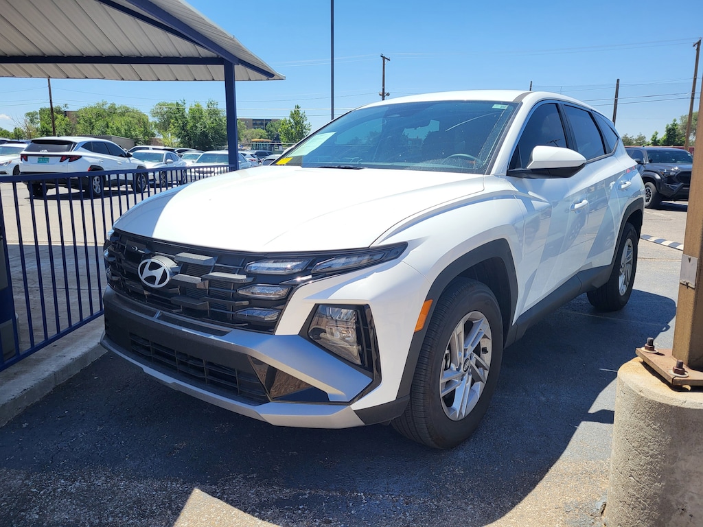 Certified 2025 Hyundai Tucson SE SUV