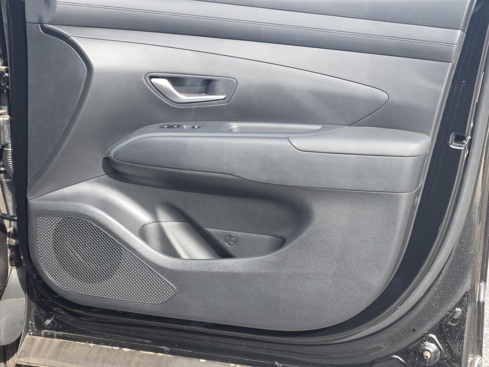 2025 Hyundai Santa Cruz SEL - Photo 17