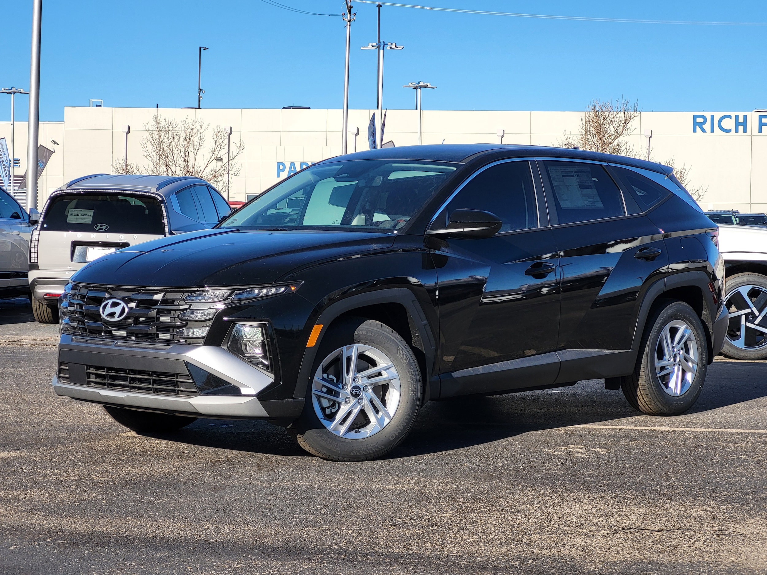 2026 Hyundai Tucson SE's photo