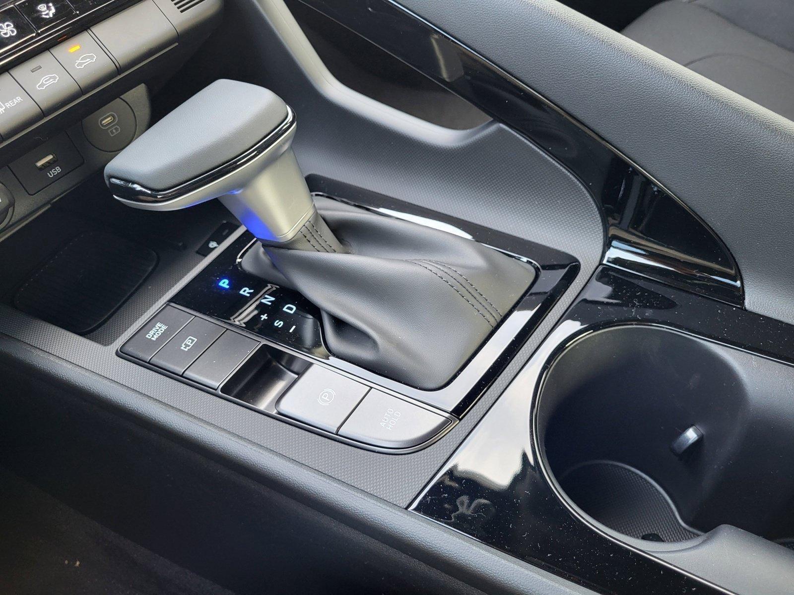 2025 Hyundai Elantra Blue - Photo 23